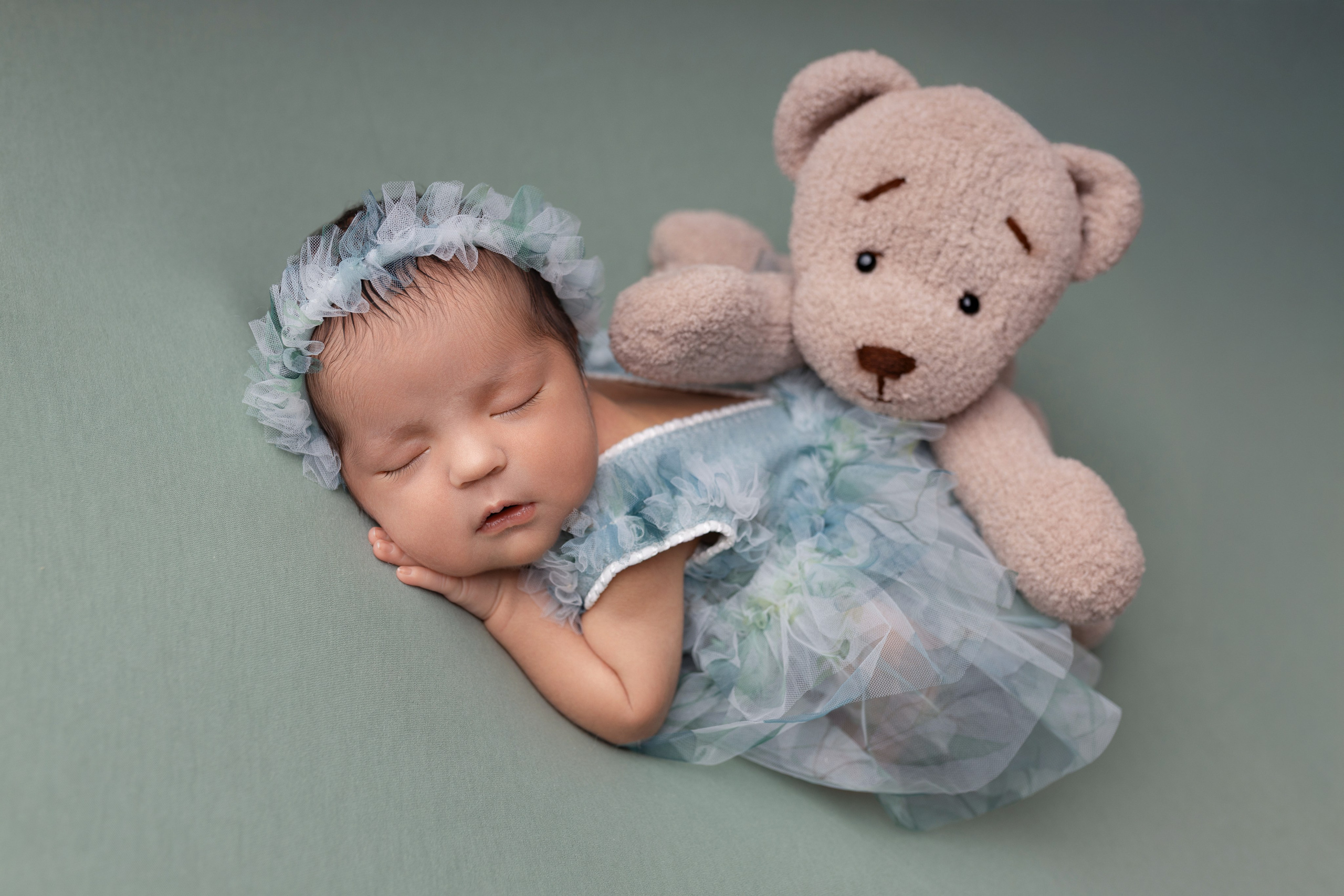 Newborn девочки. Фотограф новорожденных Модяева Ирина