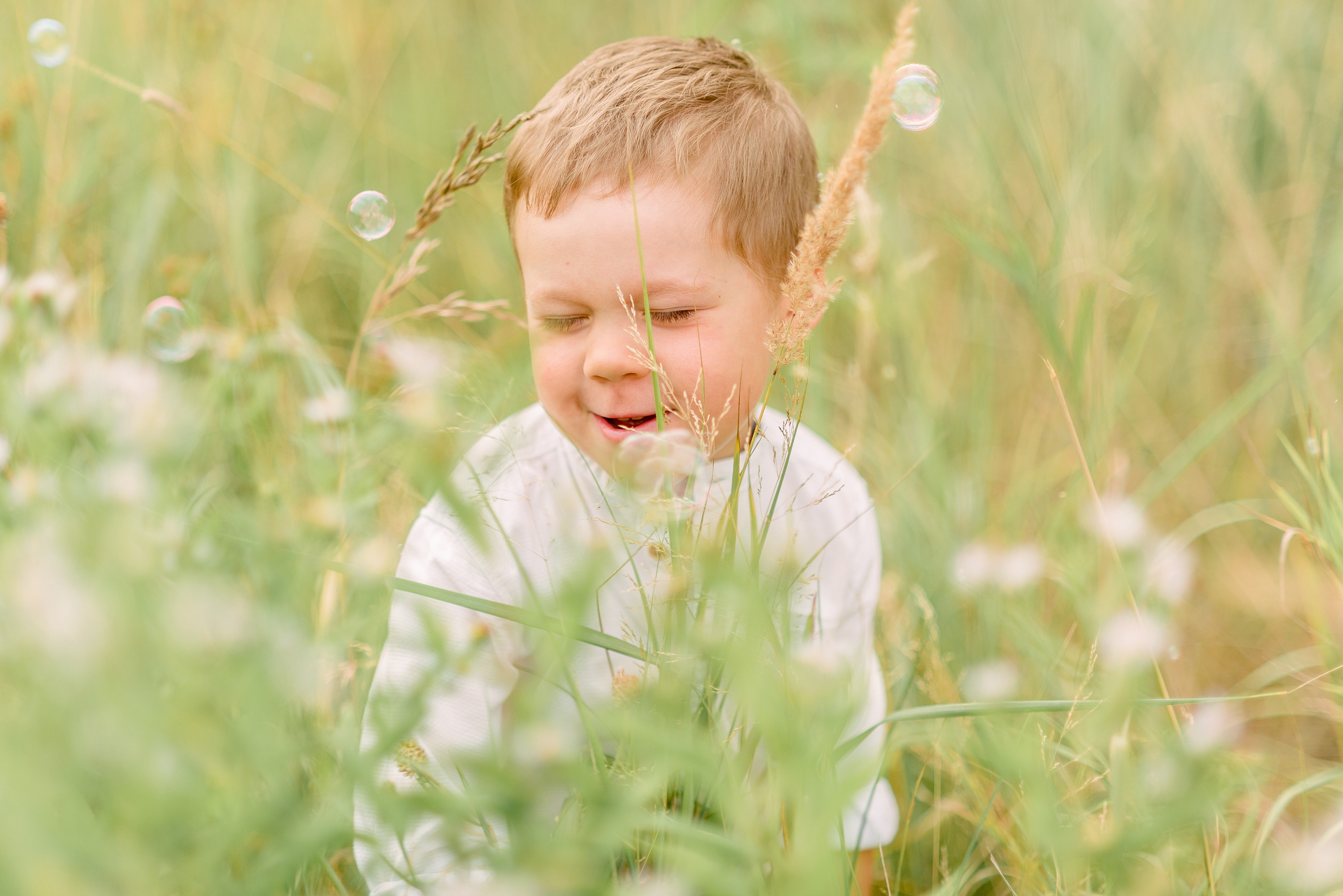 В поле. Фотограф Юлия Попова