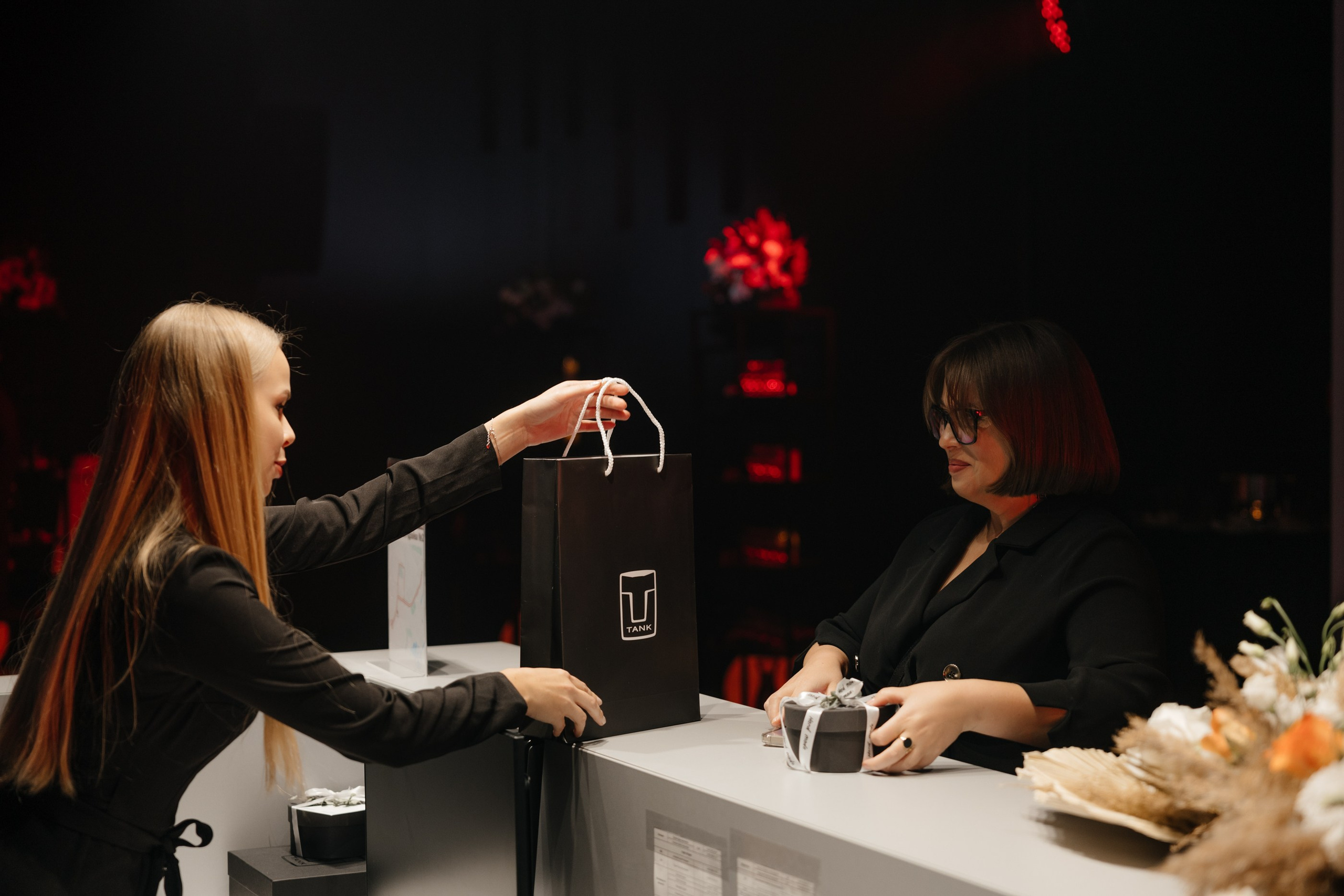 Открытие авто салона Tank Авторай. Свадебный фотограф в Ульяновске Алексей Китов