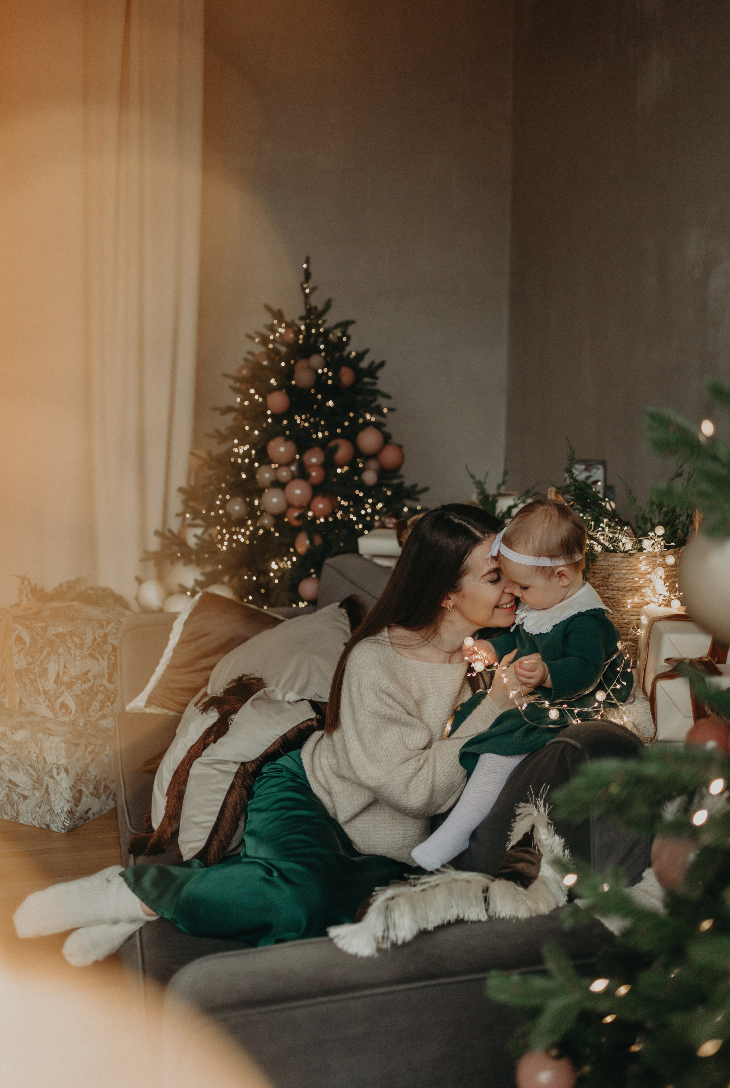 Новогодние фотографии 2024\2025 году, короткие сьемки. Фотограф в Краснодаре Евгения Михаевич