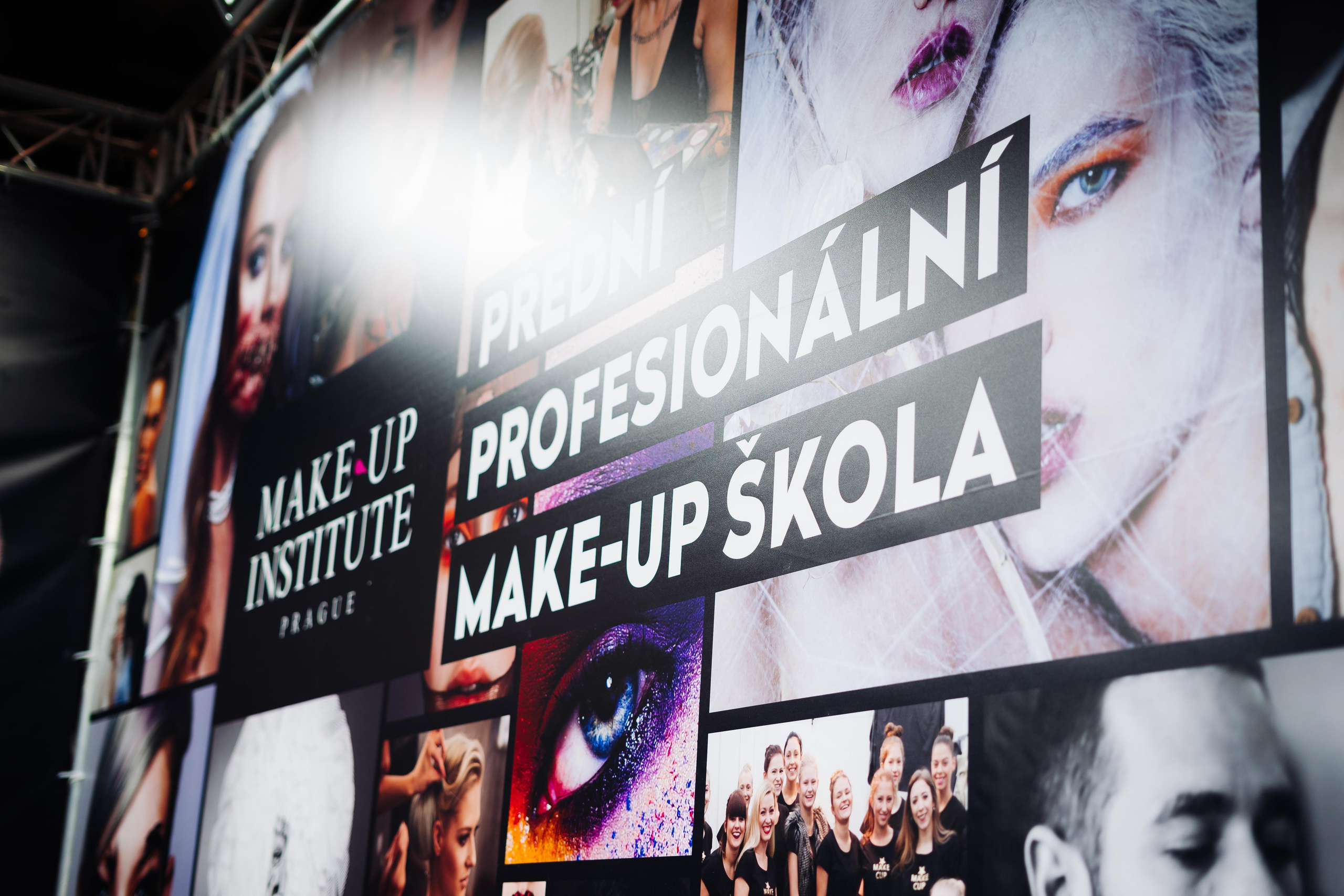 Make Up Institute x/ Paese Cosmetics | PWA Expo 2022. Photographer in Prague Alexander Pivovarov