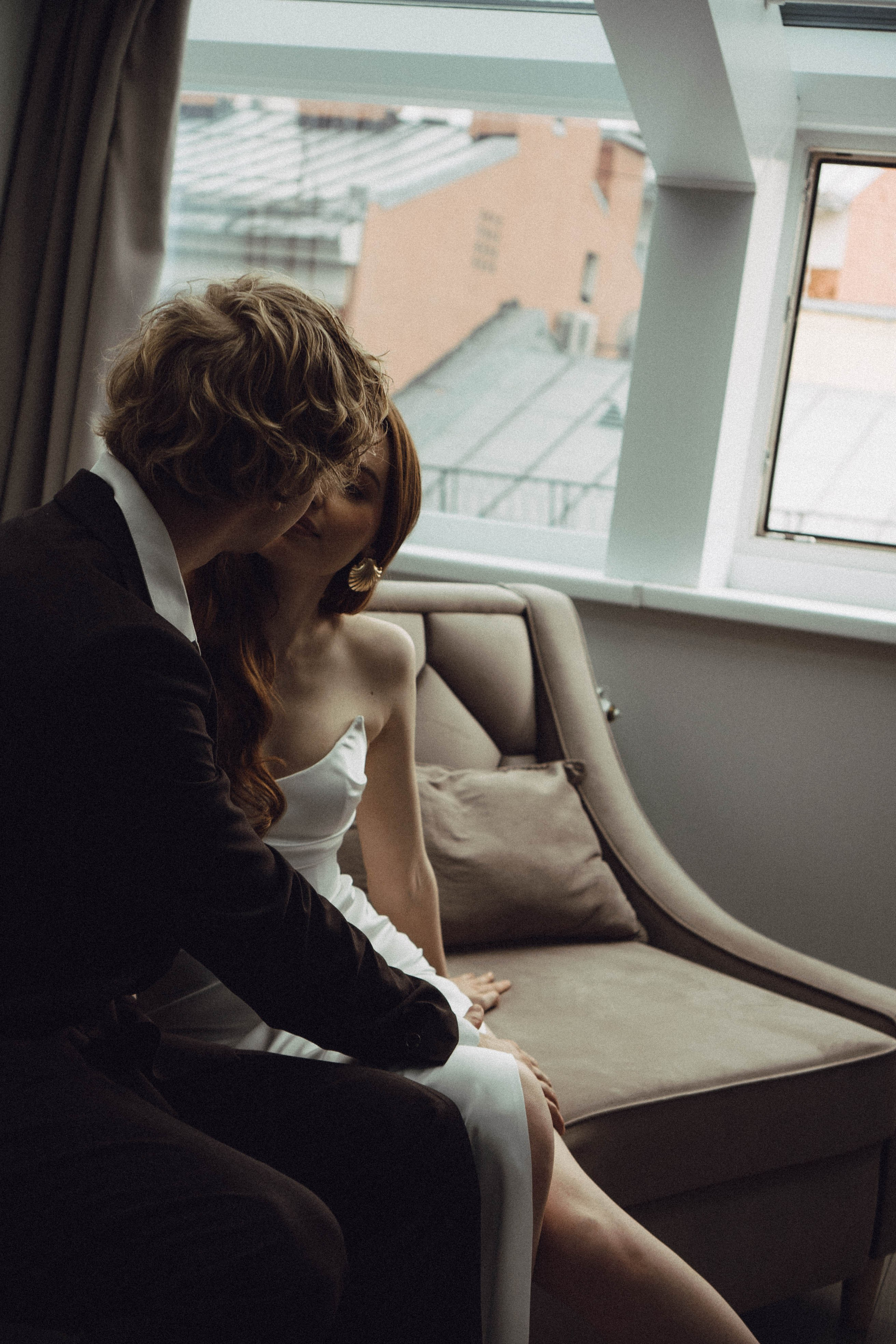 СВАДЕБНАЯ СЬЕМКА В ОТЕЛЕ. СБОРЫ ЖЕНИХА И НЕВЕСТЫ И ТАКЖЕ ТОР И ПОДГОТОВКА К ПРОГУЛКЕ. Профессиональный фотограф, Санкт-Петербург — Виктория Богомолова