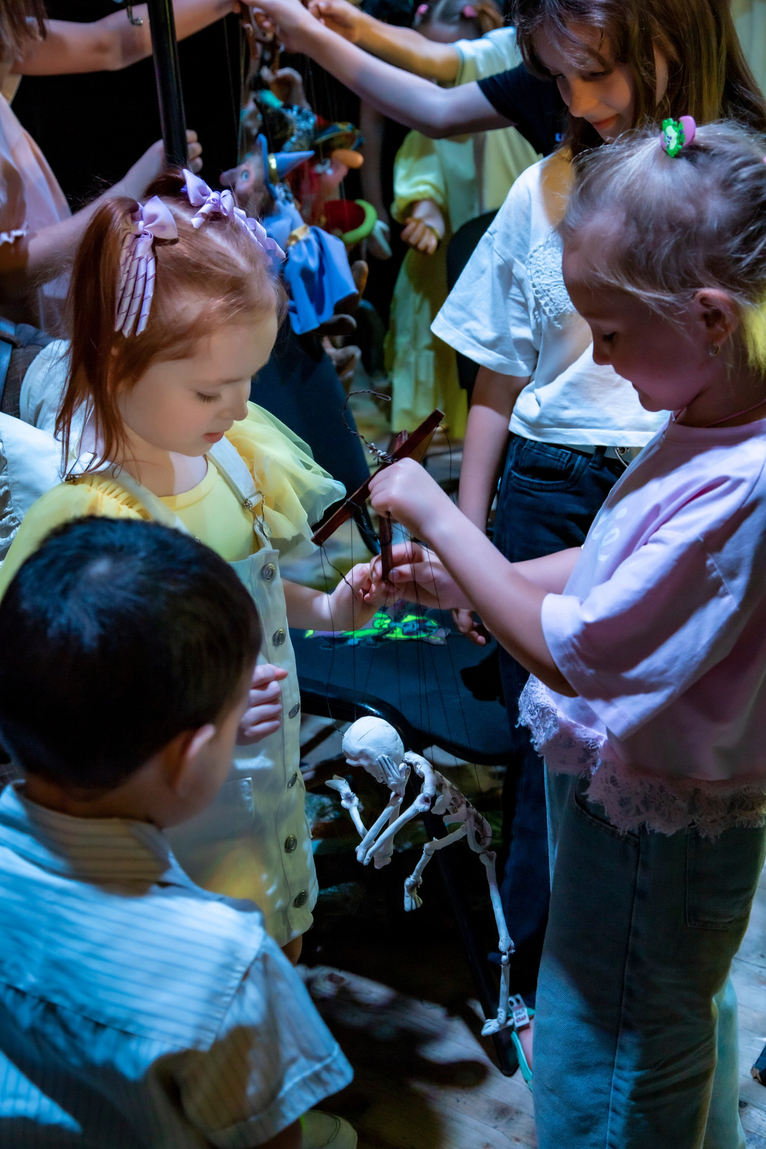 Маленькая ведьма спектакль театра Саквояж. Фотограф в Сочи Юрий Шептаев