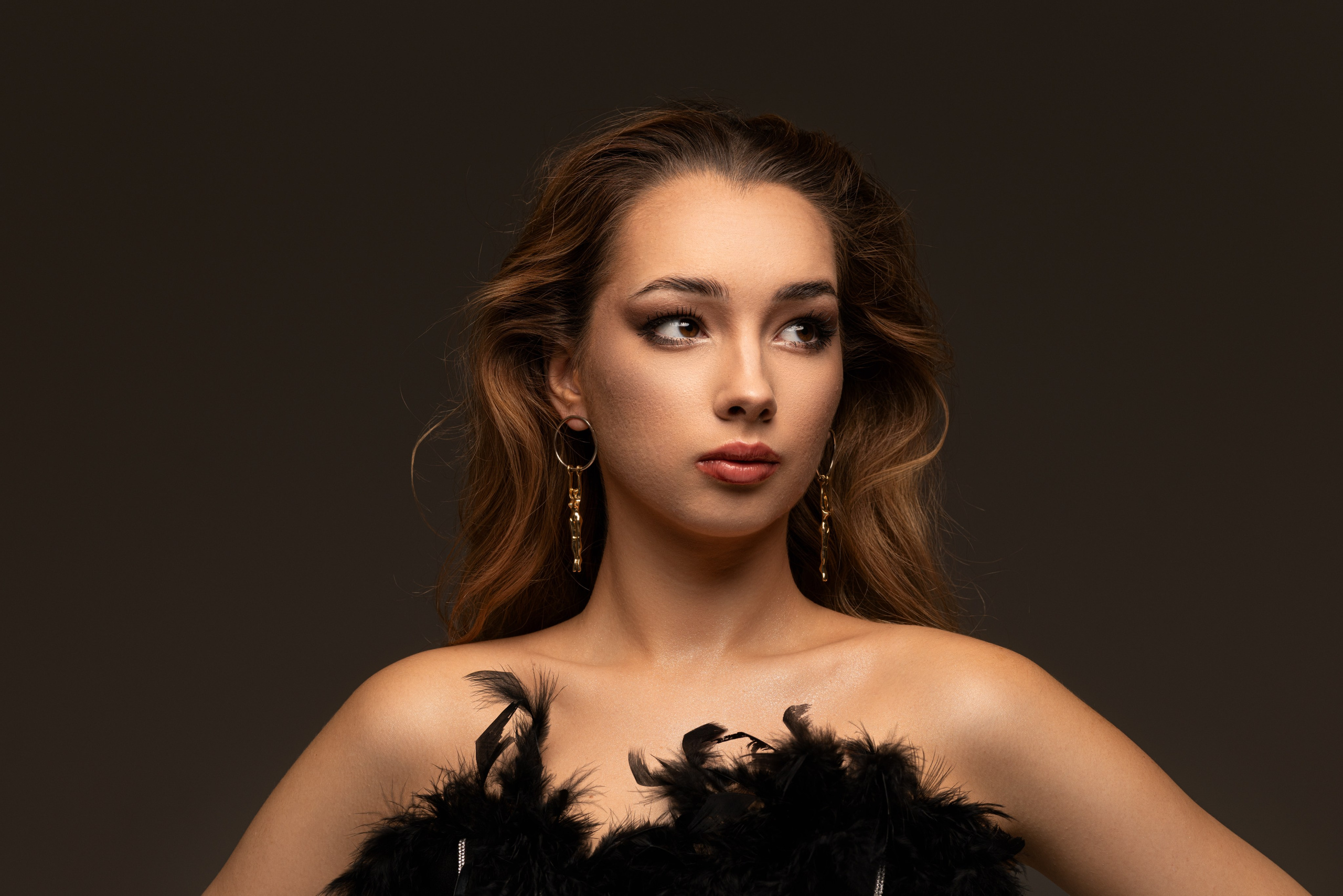 Студийная съемка с Полиной на циклораме в формате для «себя». Дмитрий Шульгин, портретный фотограф в Воронеже