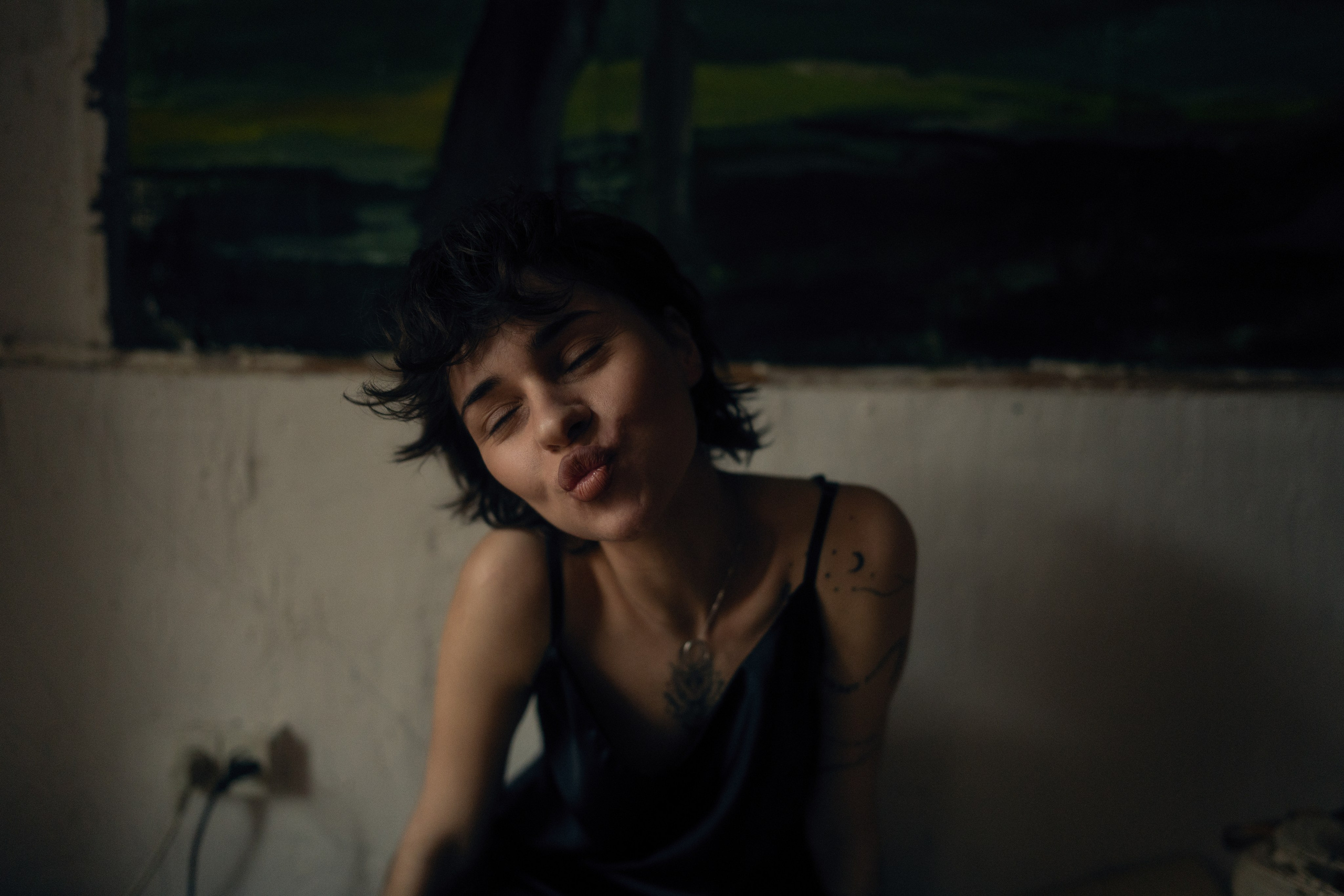 Портретная женская фотосессия в творческой студии с Нелли в Казани