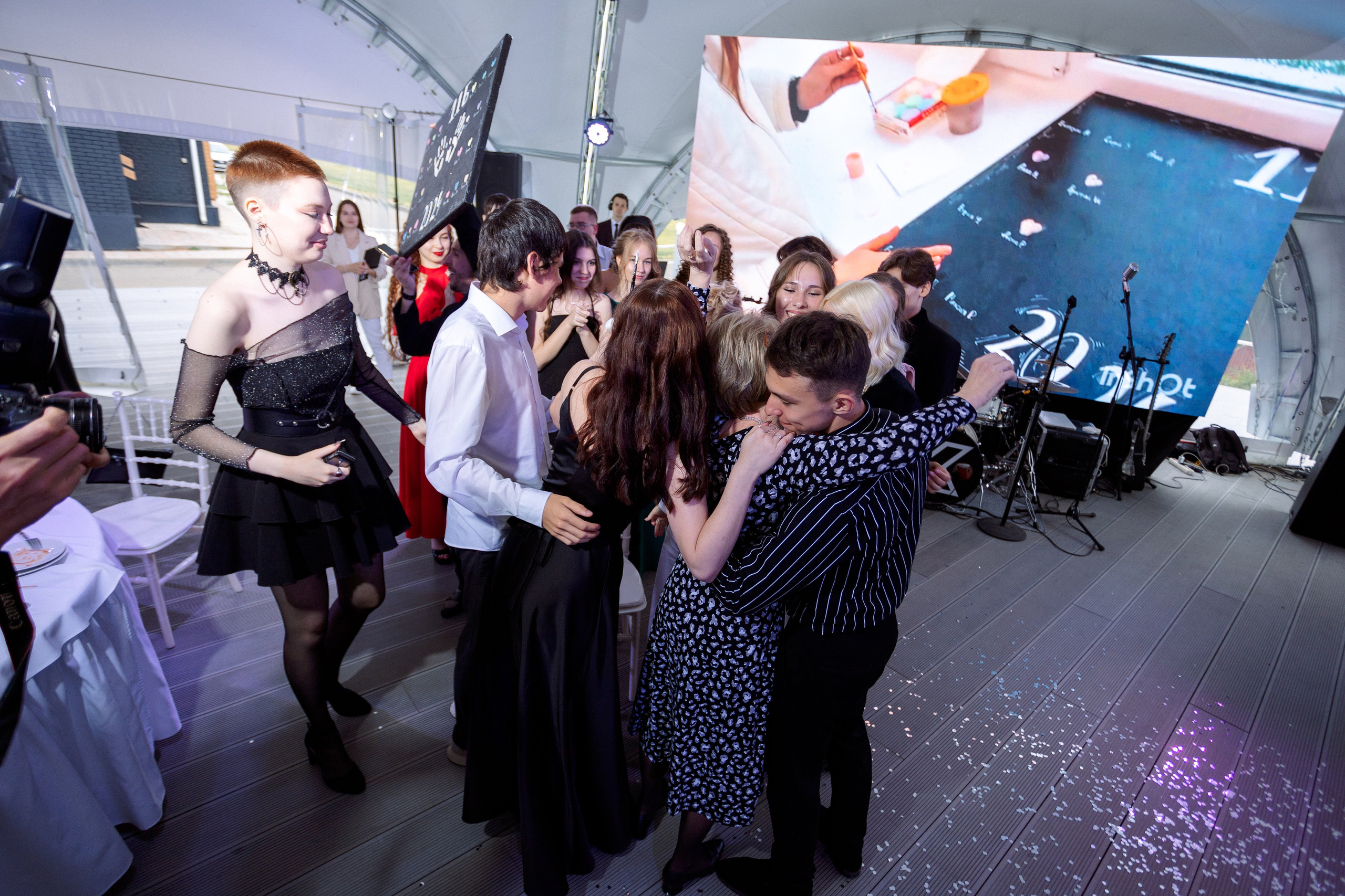 ВЫПУСКНОЙ: Волки-Липки. Все фото. Профессиональный фотограф в Ижевске Леша Петров