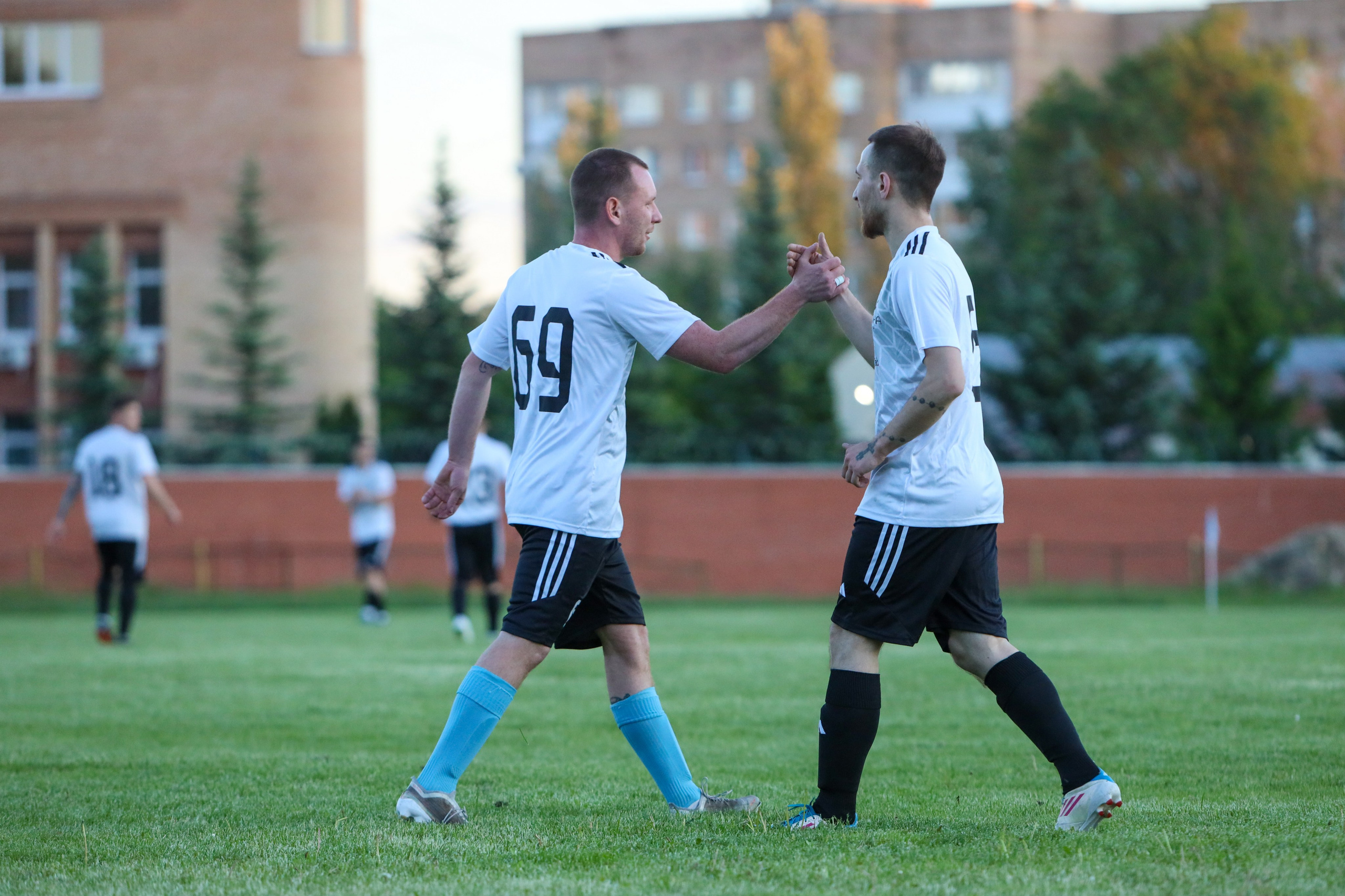 Чайка — Торпедо. Взрослое первенство города по футболу. Спортивный фотограф в Самаре