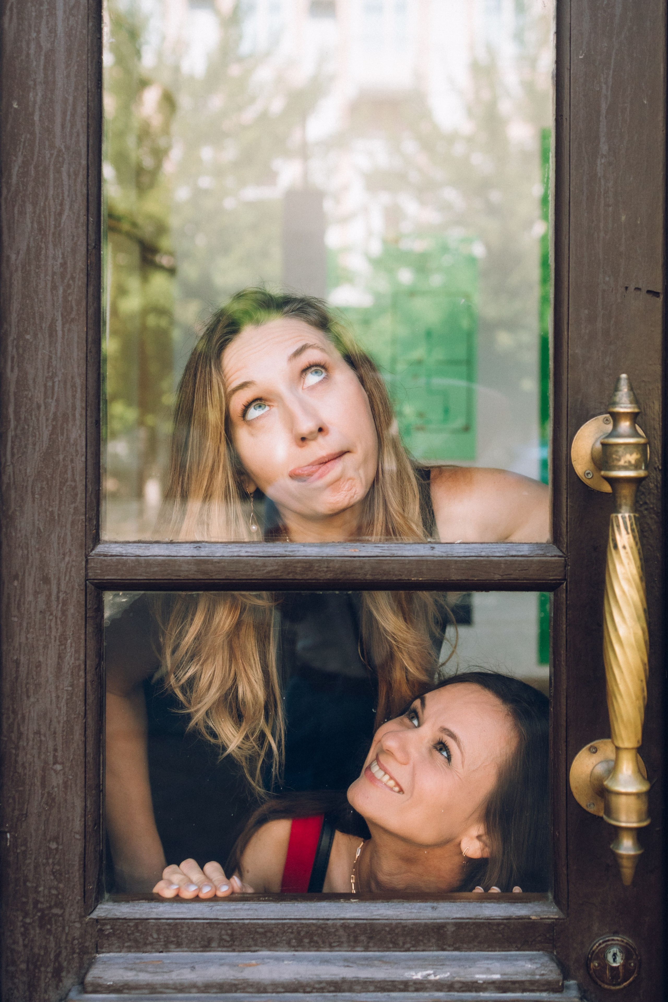 Настя и Аня. Прогулка на Красной. Семейный фотограф Наталия Демченко, Краснодар