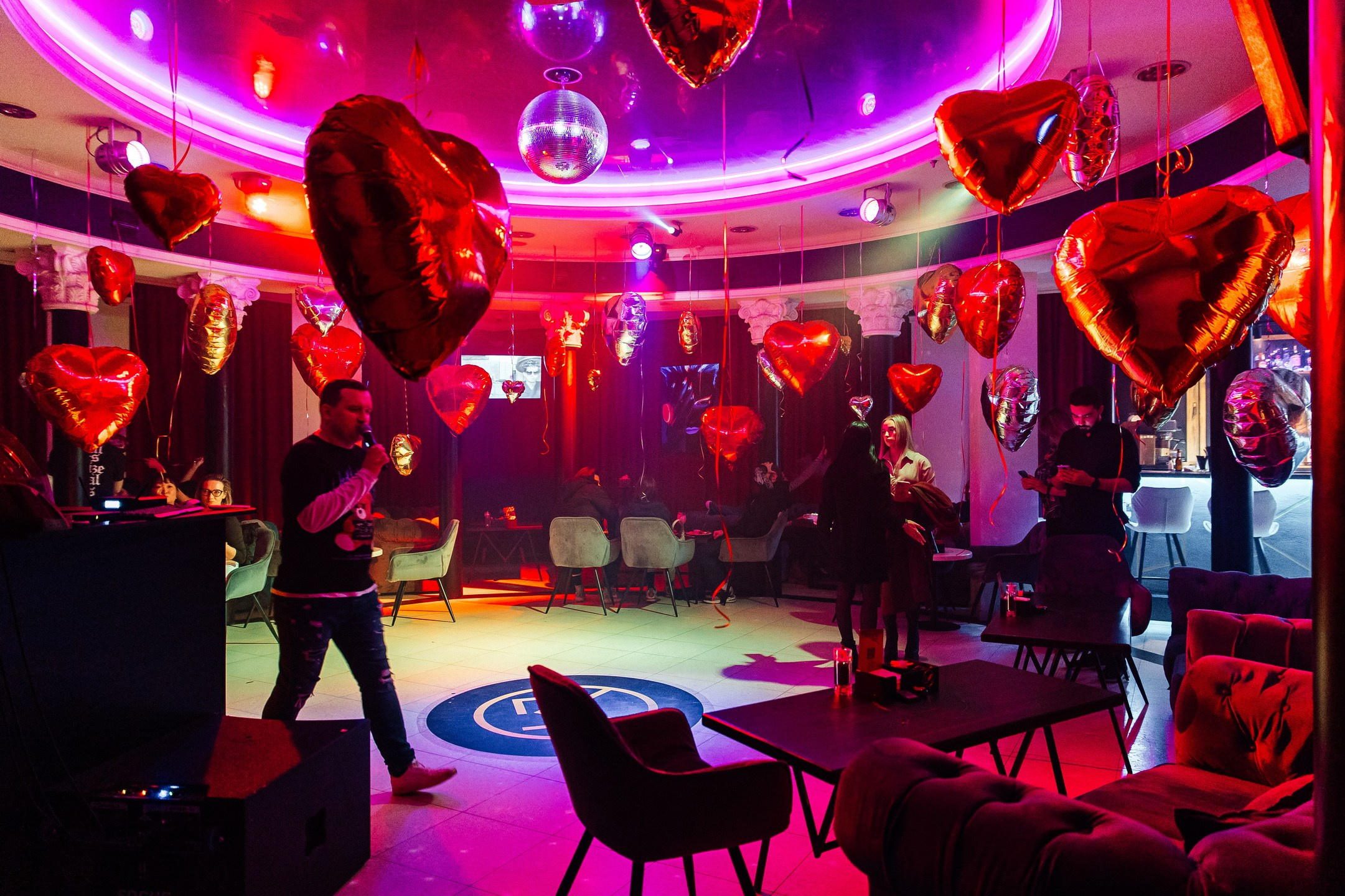 День Влюблённых в лаунж-баре Major 2024. Свадебный, семейный и детский фотограф в Калининграде Елена Кравцова