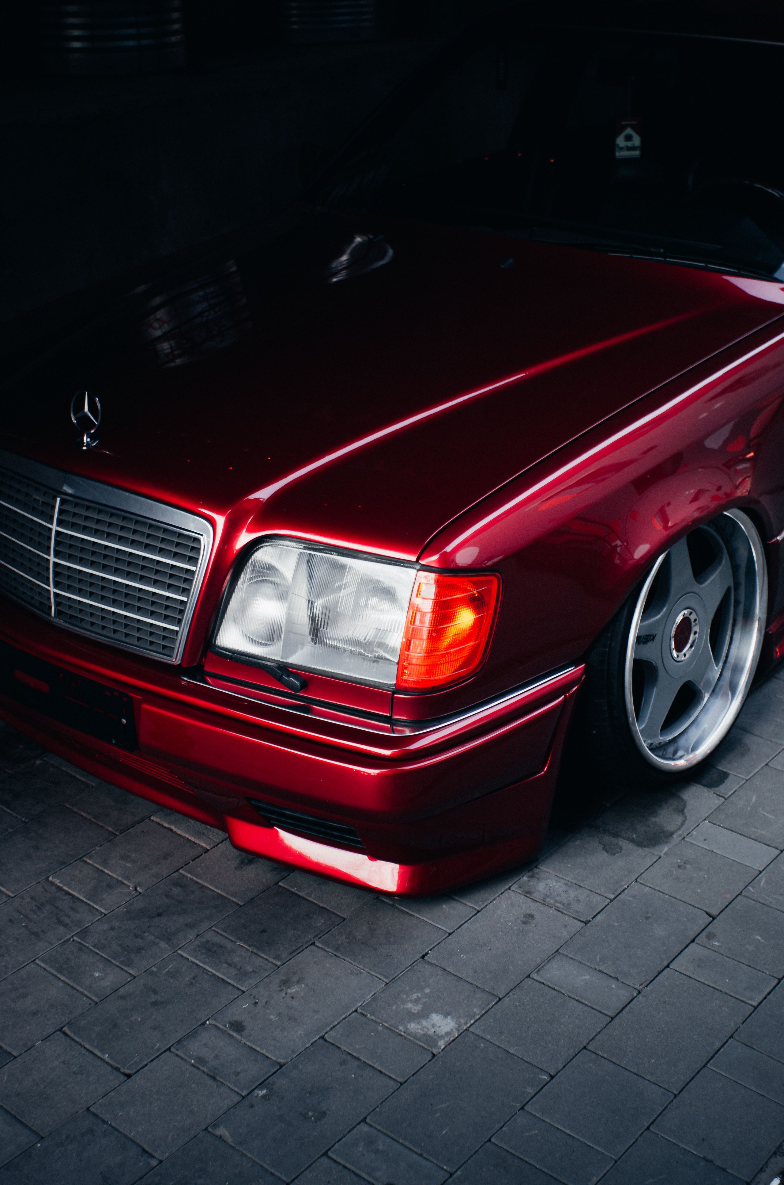 Mercedes-Benz W124. Автомобильный фотограф в Москве Иван Петушков