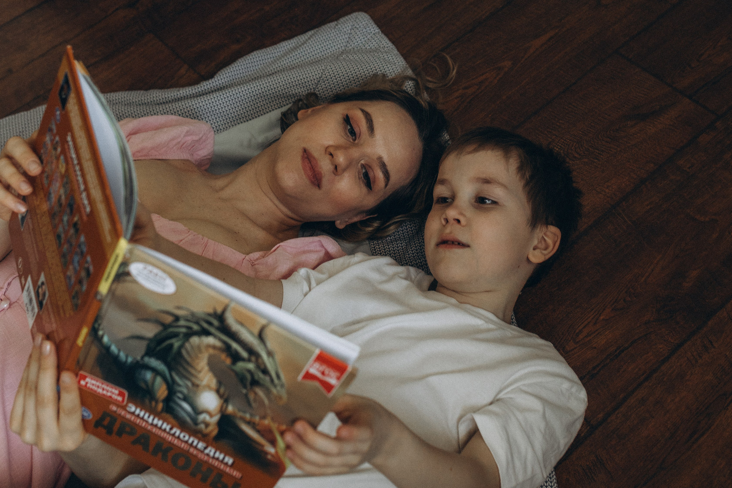 Аня с сыновьями. Семейный фотограф lifestyle в Новосибирске Елена Шпилевая