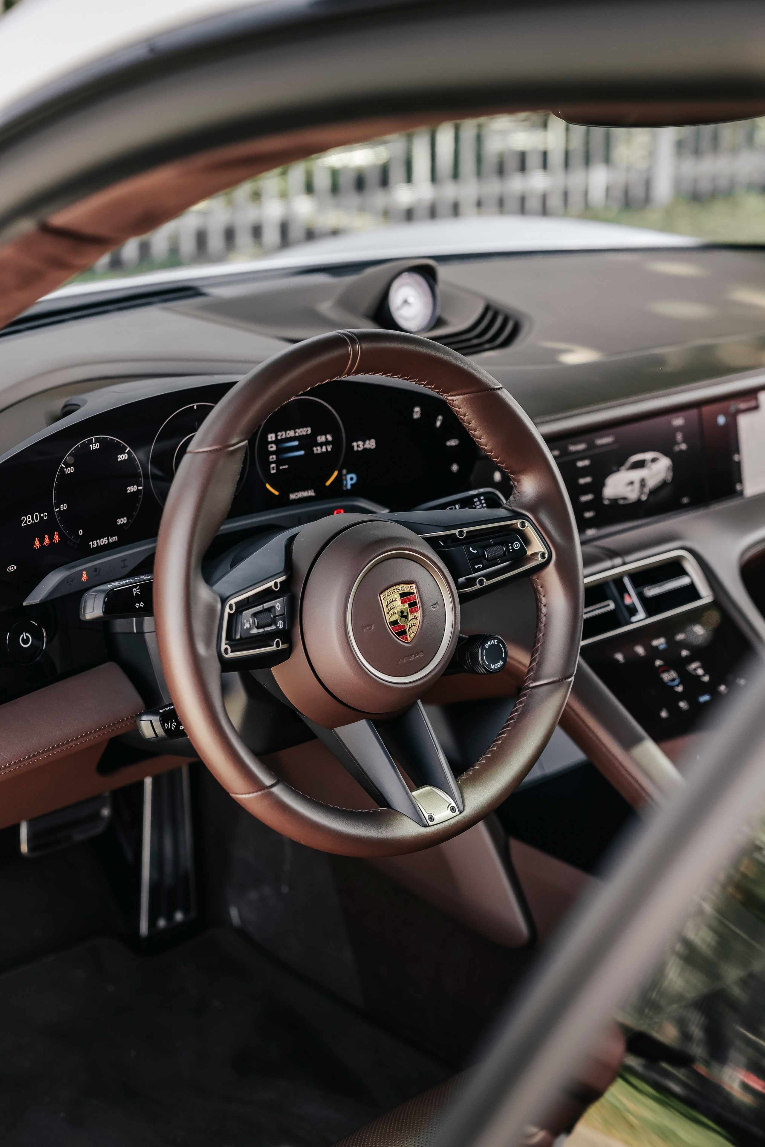 Porsche Taycan Turbo. Автомобильный фотограф, видеограф в Краснодаре Левшакова Анжелика