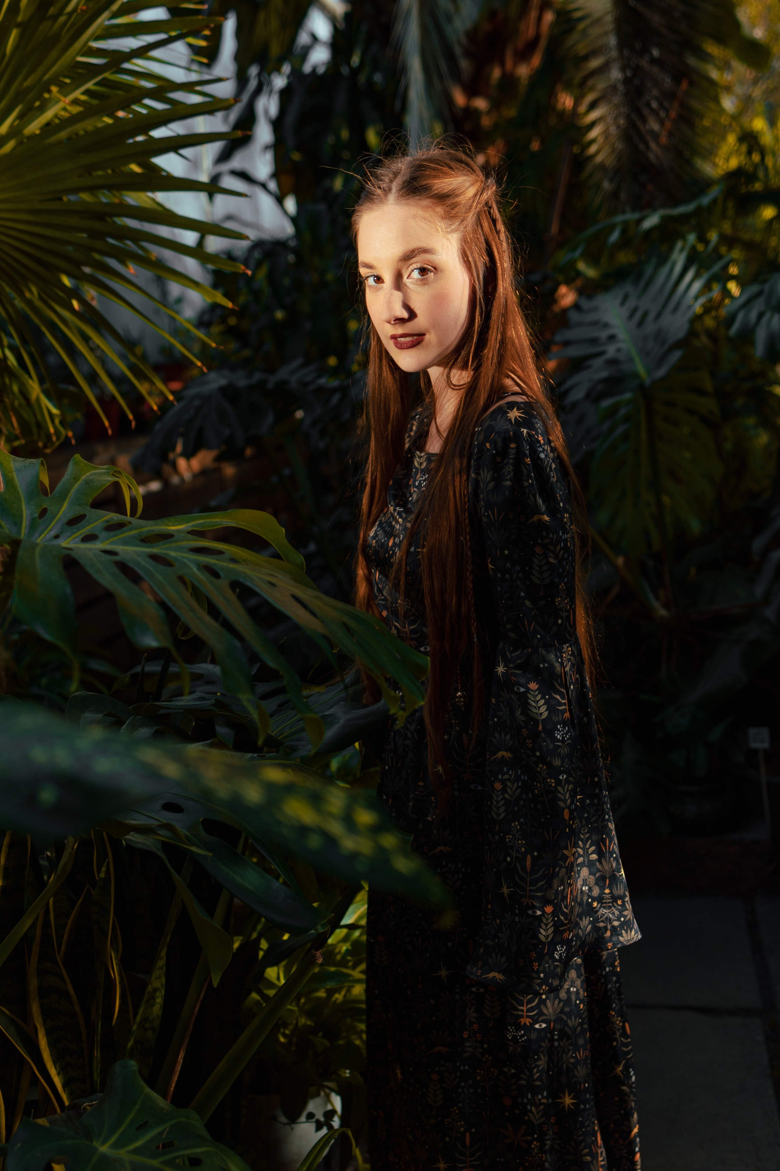 Съемка шёлковых платьев для PlantMyBones