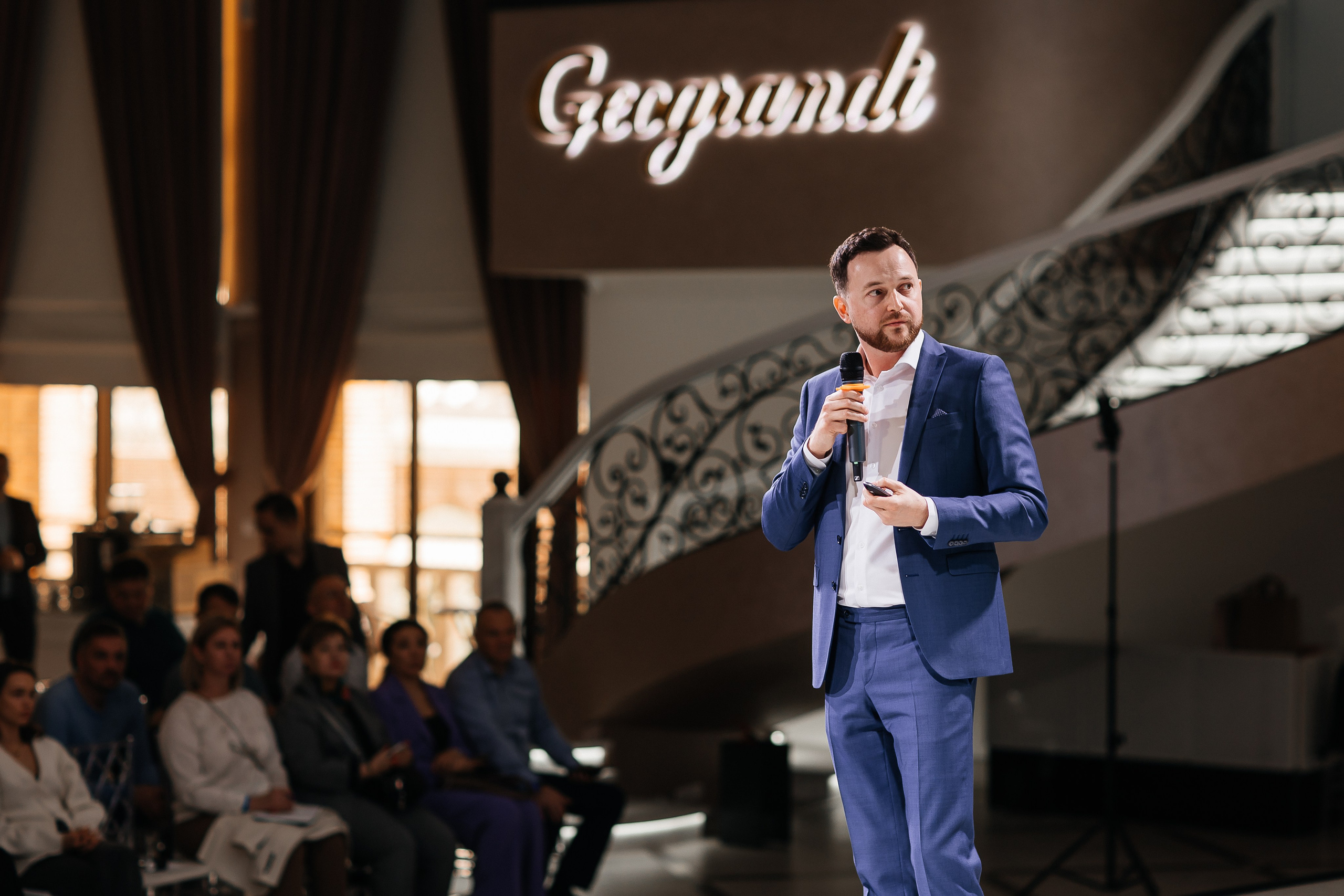 Фотосъёмка выставки/конференции. Репортажный фотограф в Краснодаре Лагута Надежда