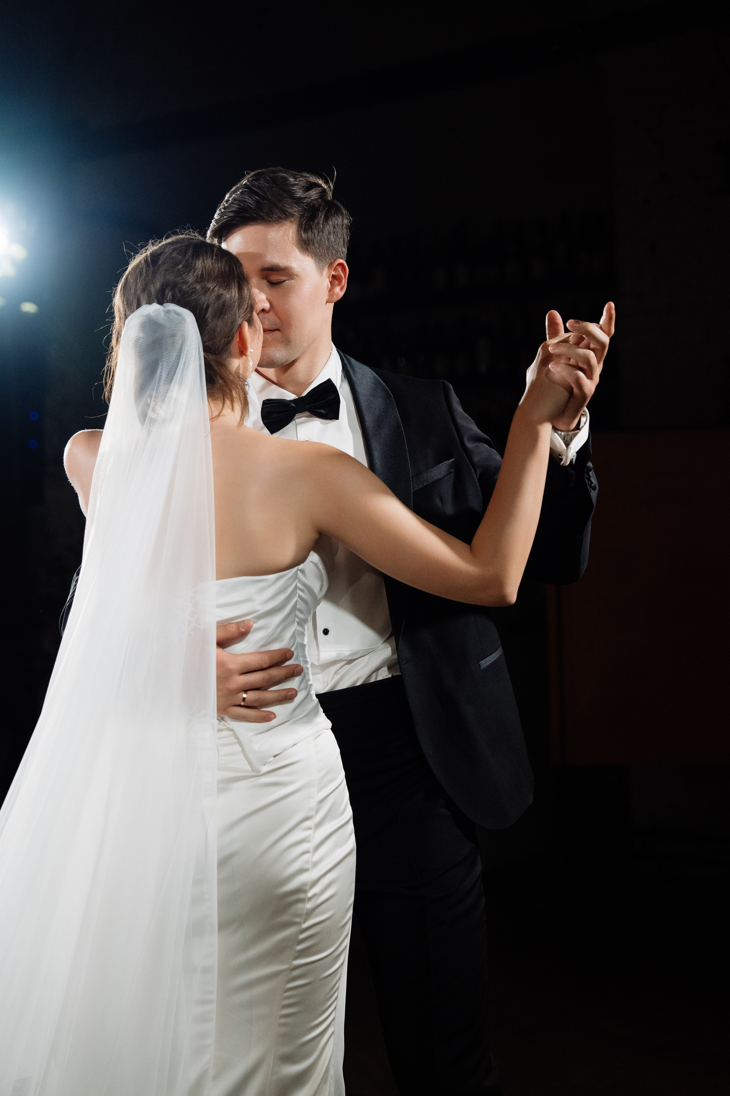 Оранжевая свадьба в гребешках. Свадебный фотограф организатор в Санкт-Петербурге Ассоль Опарина