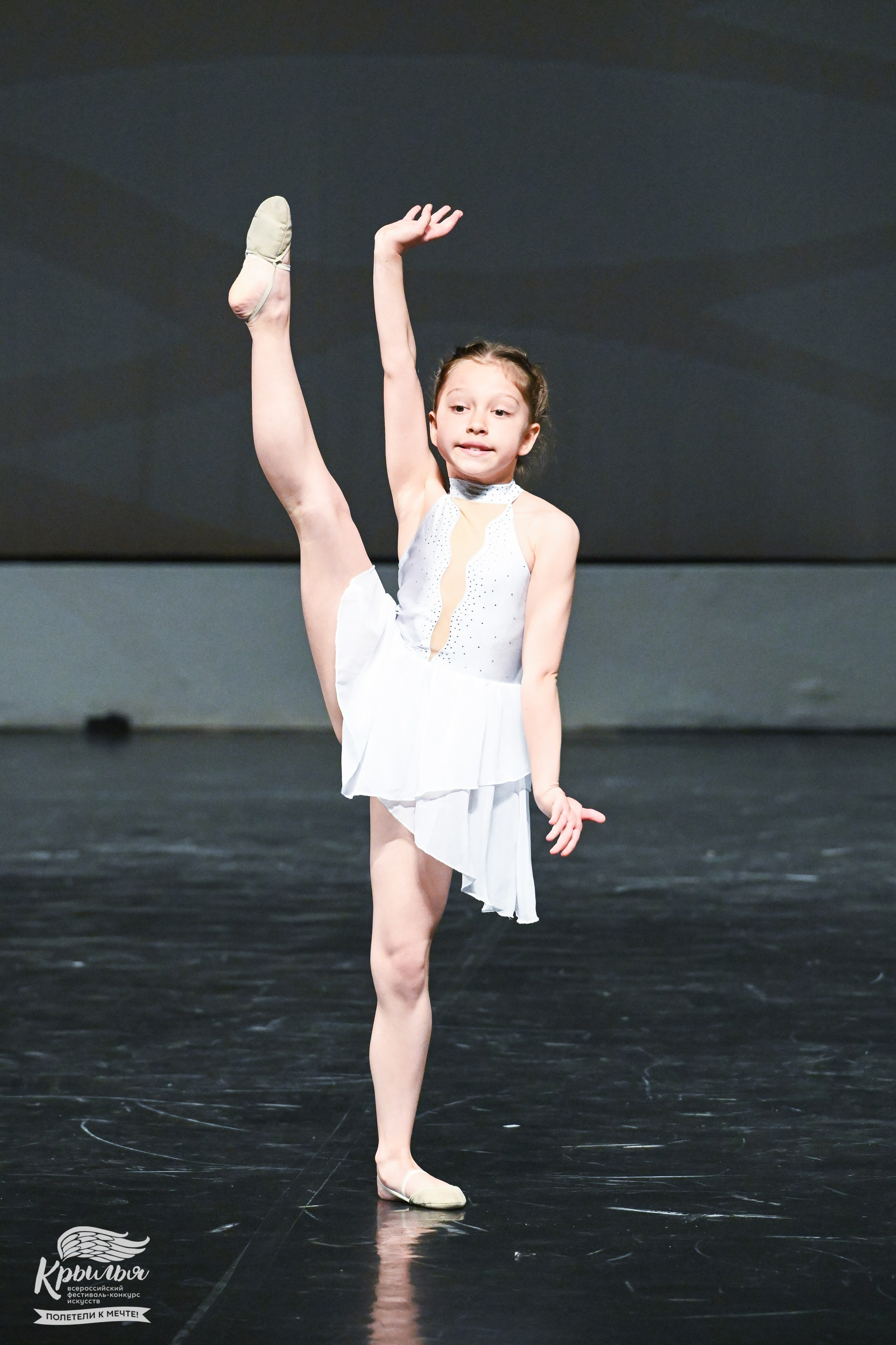 04.06.2025 Всероссийский фестиваль-конкурс искусств «Крылья» г. Санкт- Петербург. Медиастудия Фото Концепт