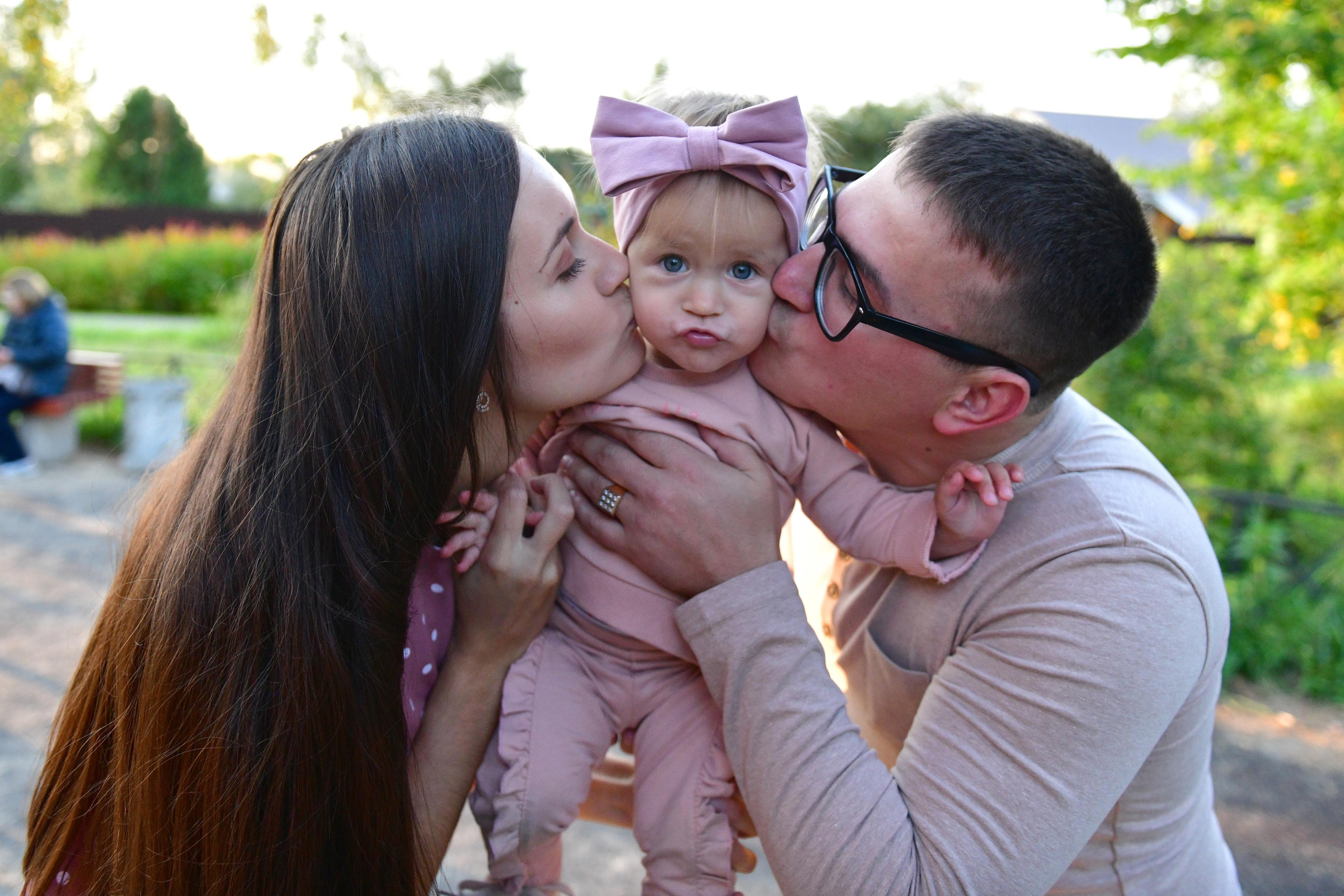 Евгения и Владимир с Мирославой. Свадебный и портретный фотограф в Москве Галина Борисова