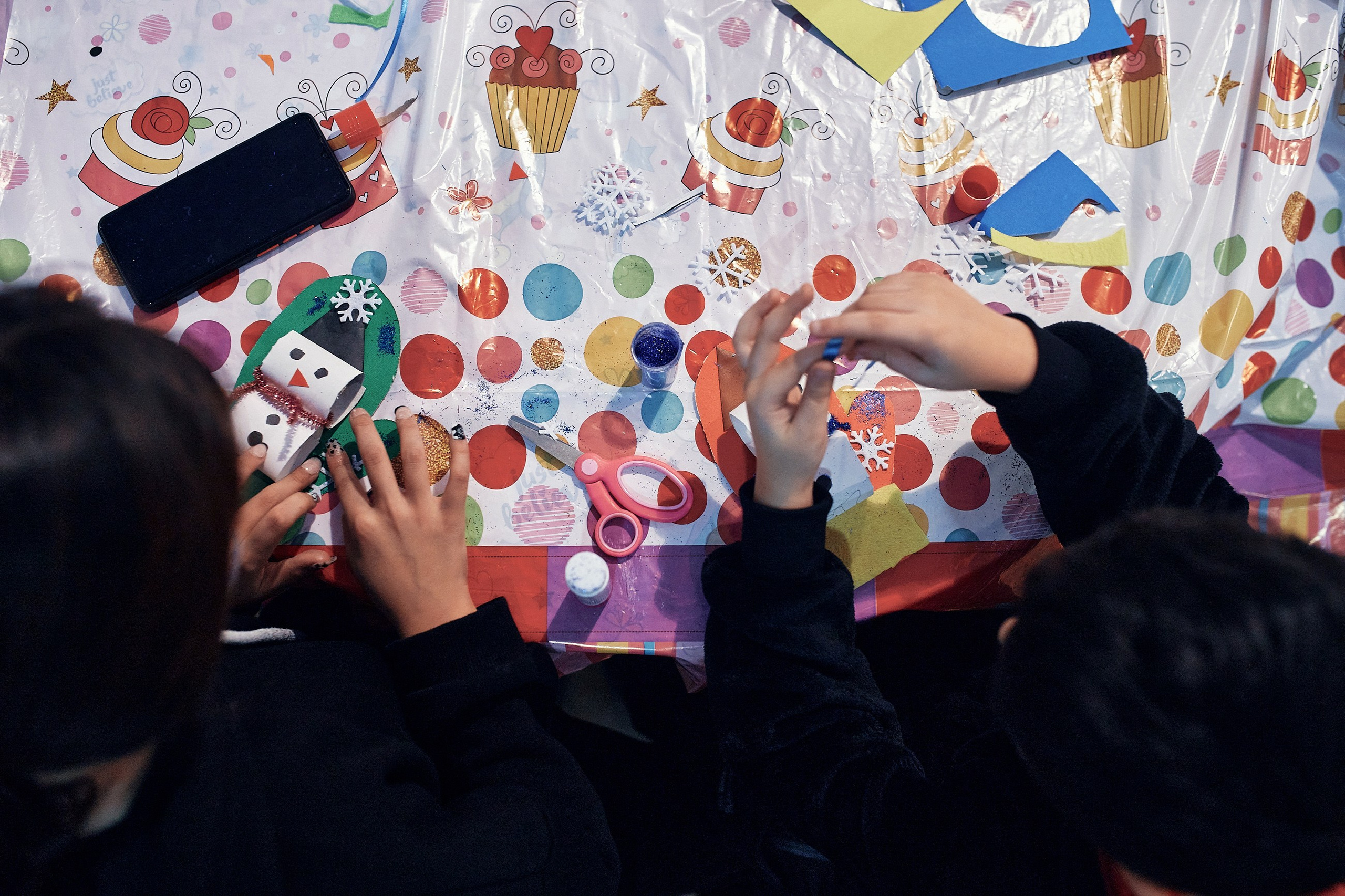 Детский новогодний праздник в ТЦ Июнь. Семейный и репортажной фотограф в Красноярске и Москве Виктор Бабинцев