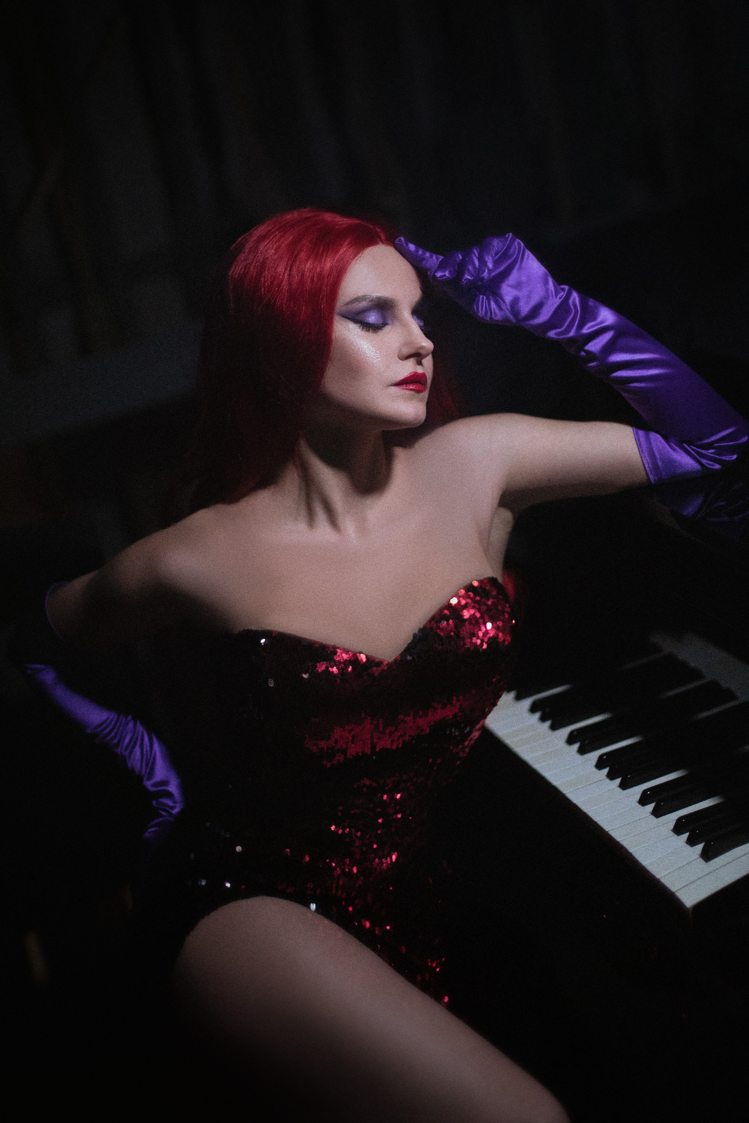 Джессика Рэббит. Тематическая фотосессия под ключ. Костюмы Псков. Фотосессии Фотодни Псков СПб