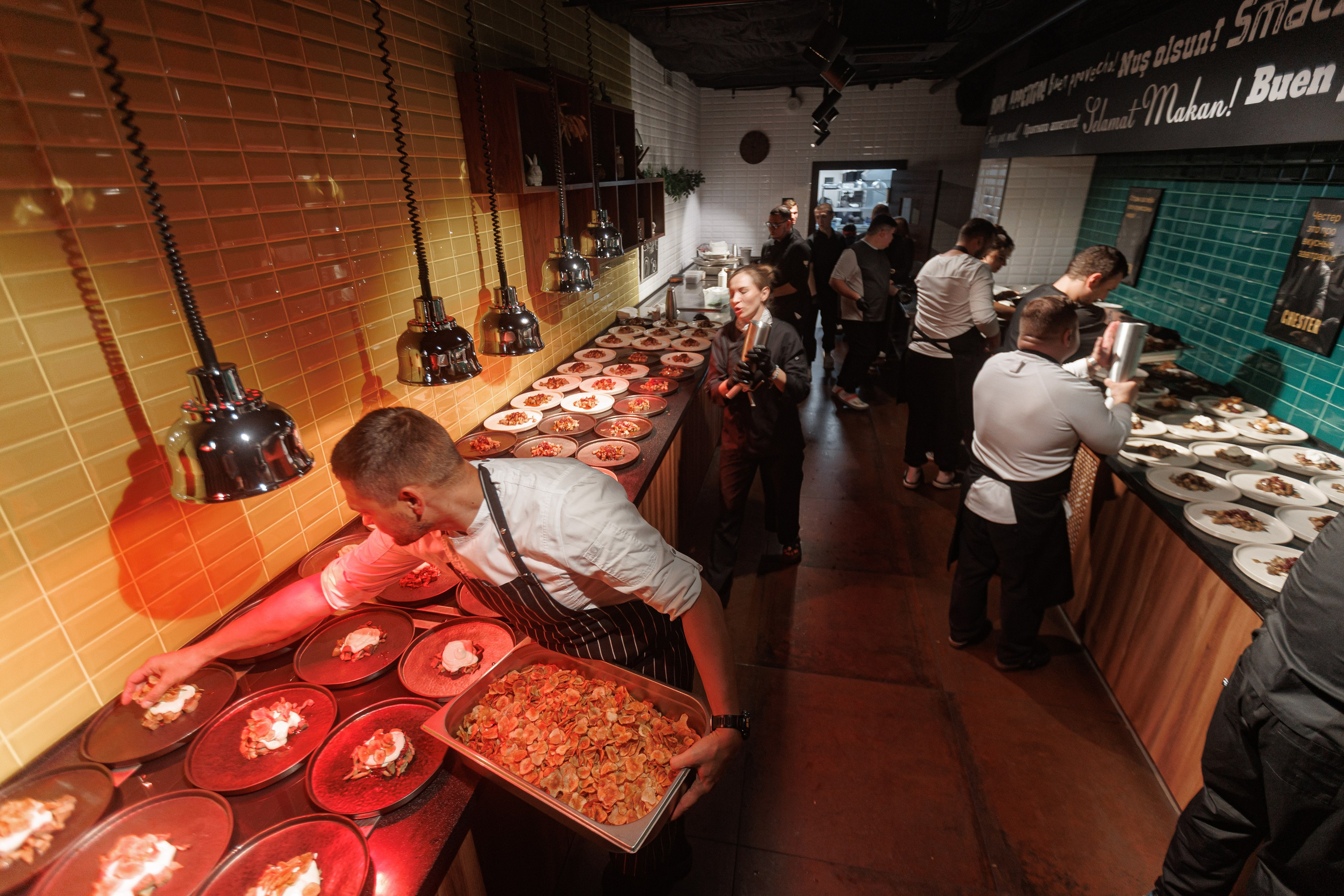 Фотографии с Гастроужина Честер Челябинск 5 ЛЕТ.5 ШЕФОВ