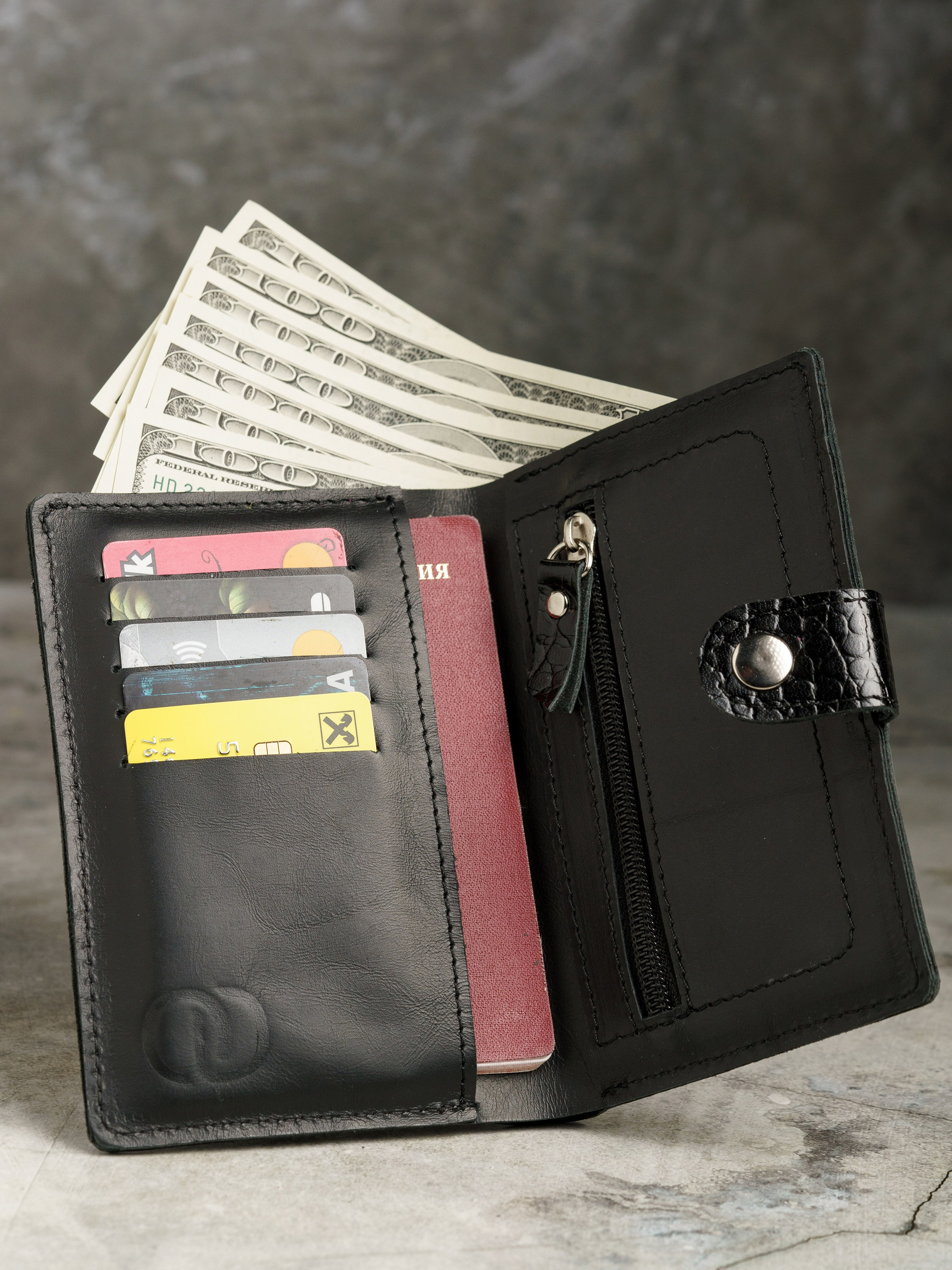 Съёмка кожгалантереи — фото и видео сумок, ремней, кошельков | KED Production. KED Production — продакшн из СПб. Создаём фото, видео и контент, который помогает брендам и селлерам продавать больше