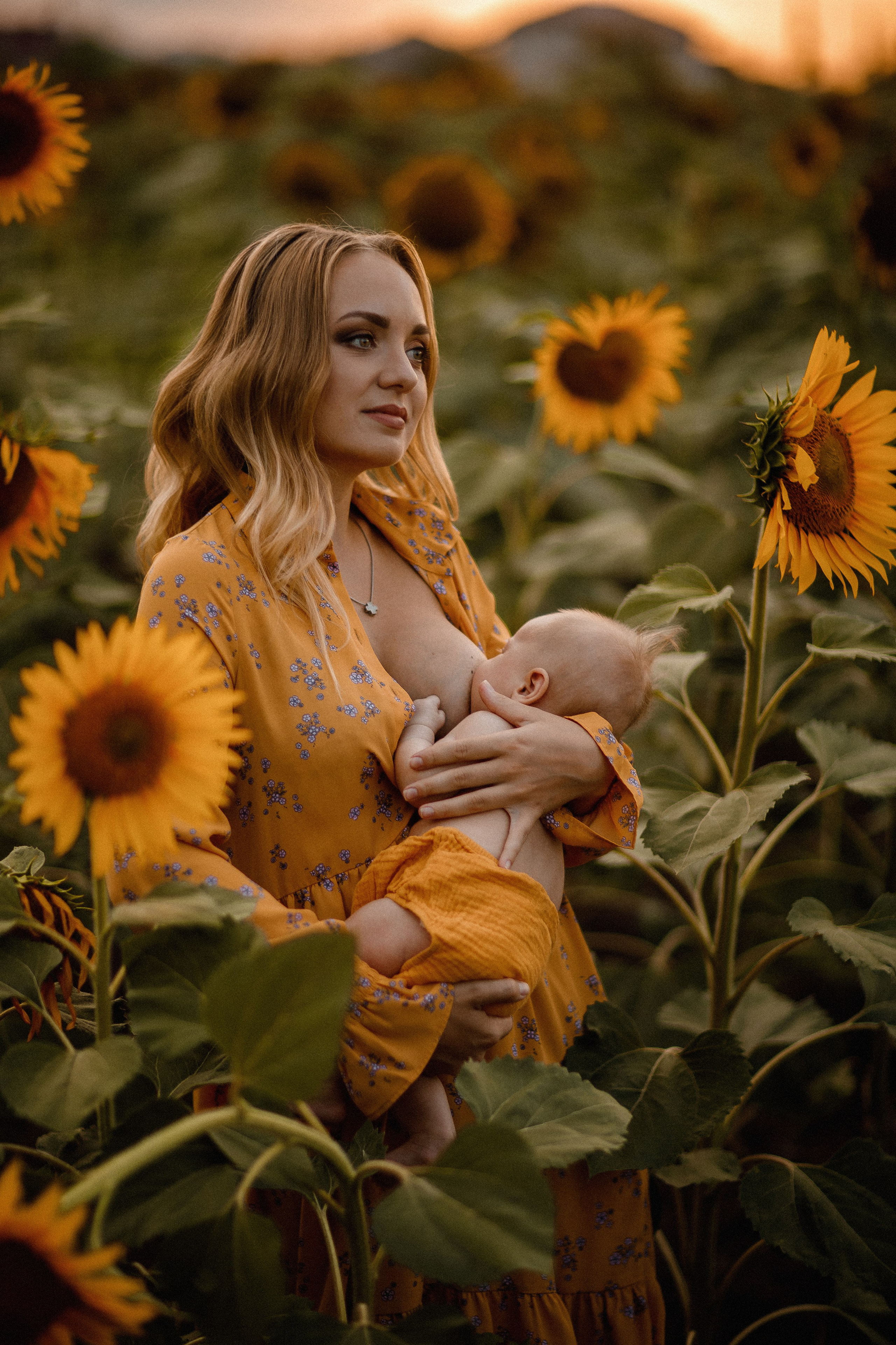 Грудное кормление. Фотограф материнства и таинства кормления Екатерина Кузьмин