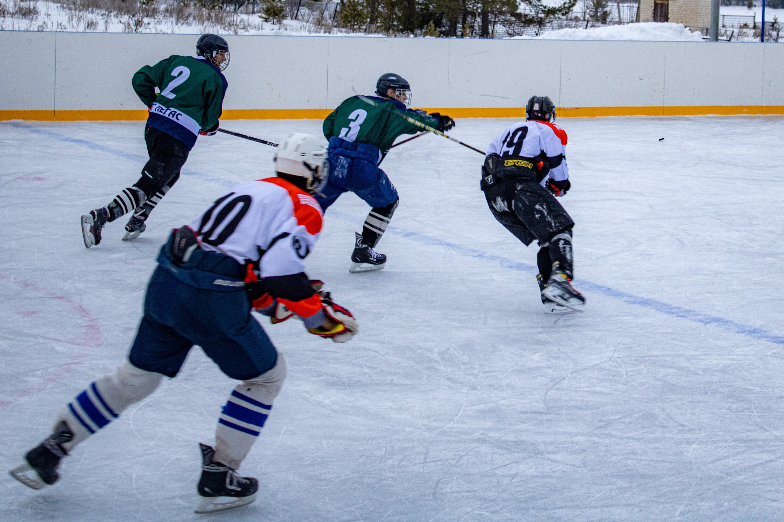 Хоккей г.п Атиг-г.Нижние Серги