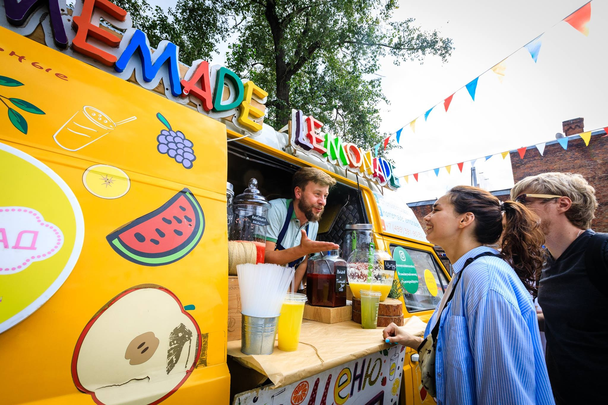19 августа 2018 на Стрелке / фото Лена Стребкова. Фотоотчеты «Ламбада-маркета»