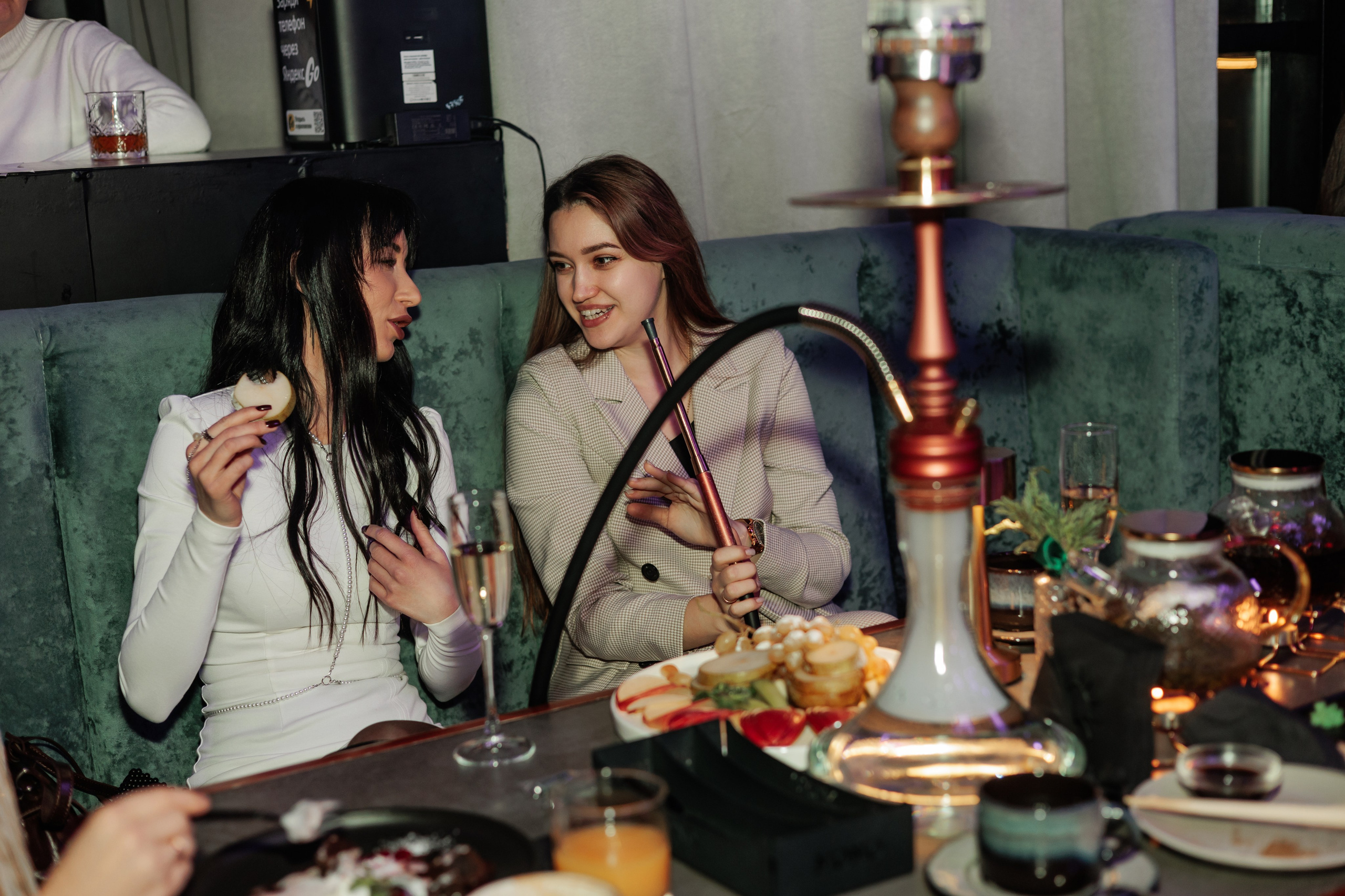 Репортаж Mona. Фотограф Саратов Анастасия