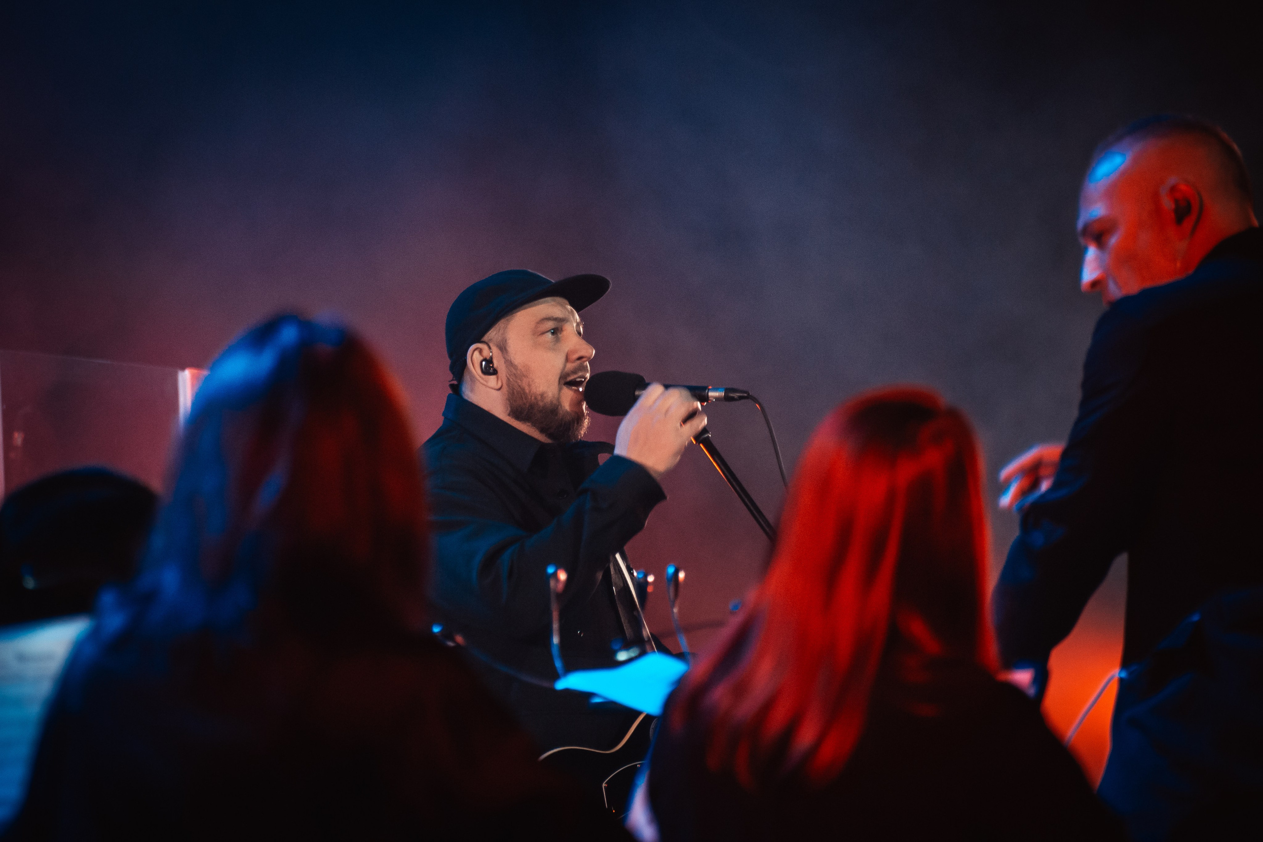 Сергей Бобунец с оркестром, Гранд холл Сибирь, 18.03.2026. Фотограф Регина Крикунова г. Красноярск
