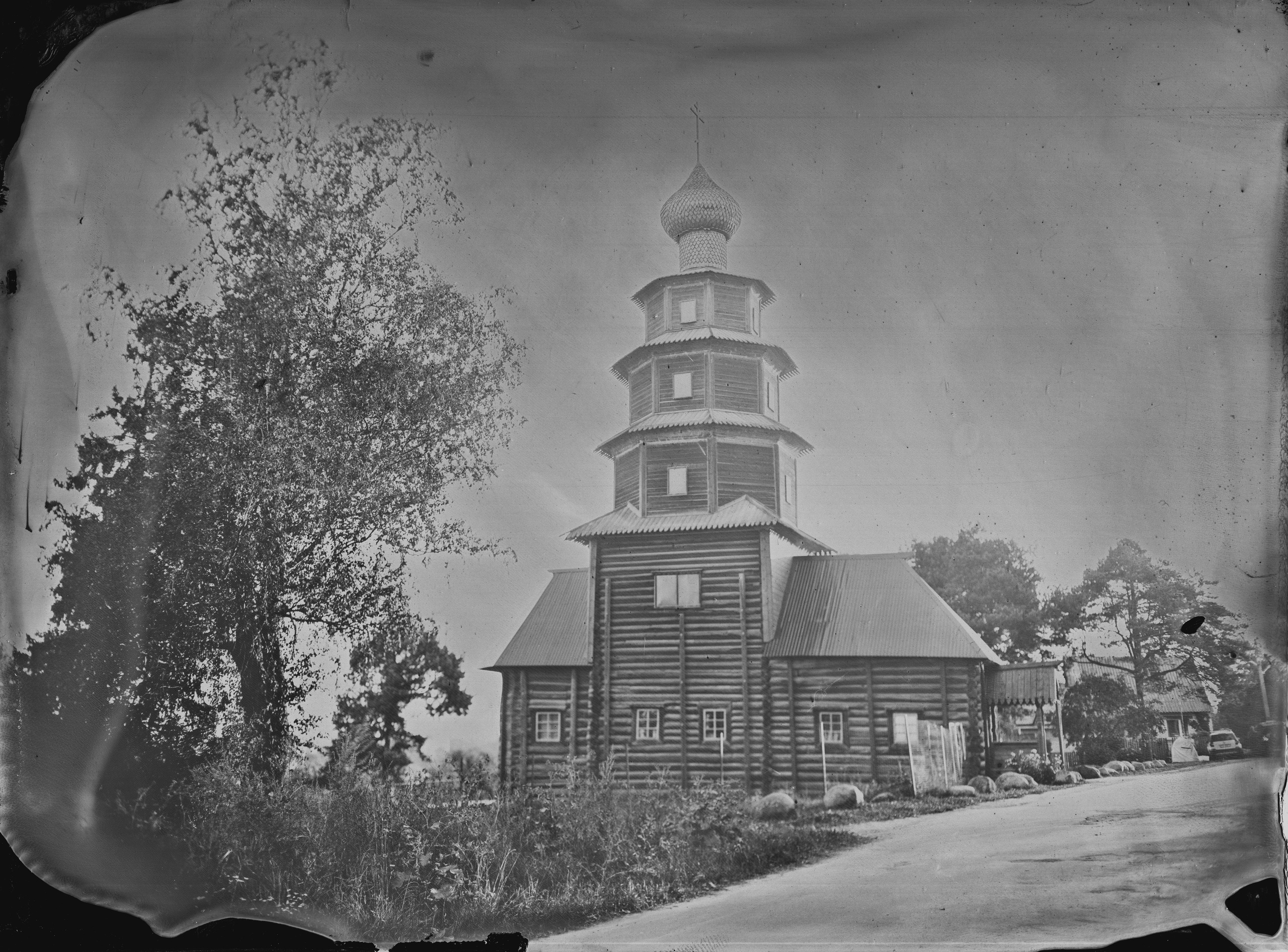 Тихвинская церковь. Фотолаборатория XIX века в городе Тверь