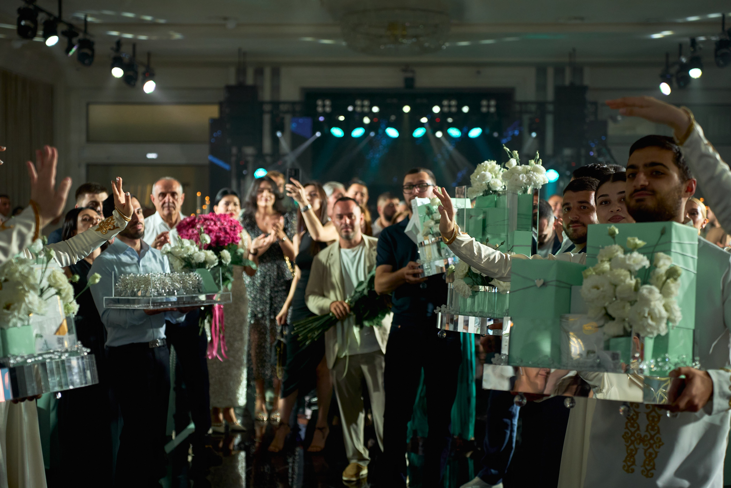 Красивое сватовство со звездами в Сид Холе в Пятигорске! ТВИНС СТУДИО. ТВИНС СТУДИО — лучшие свадебные фотографы и видеографы в Краснодаре