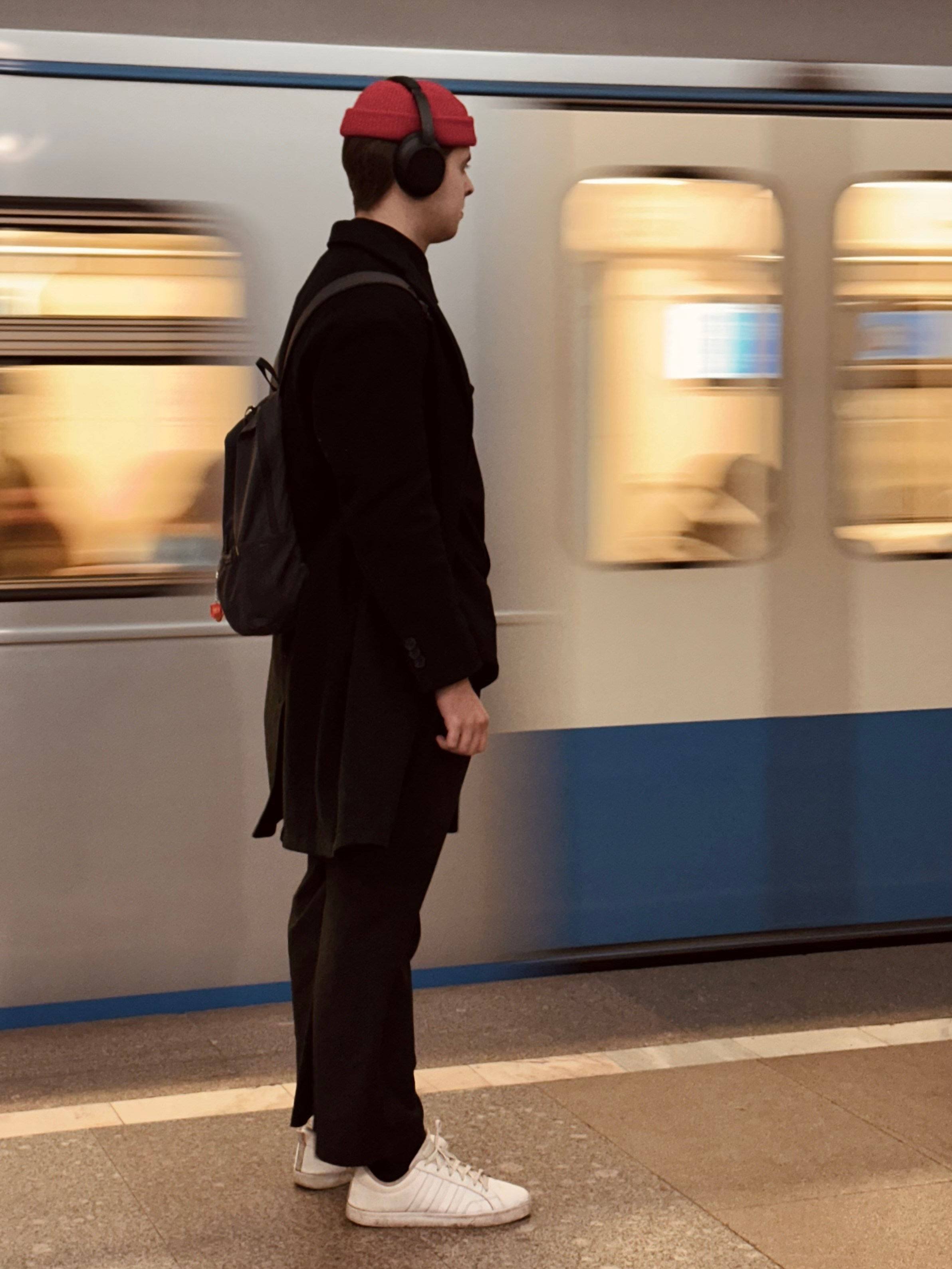 Стрит. Фотограф в Москве — Рина Серёгина — съёмка в студии и репортаж