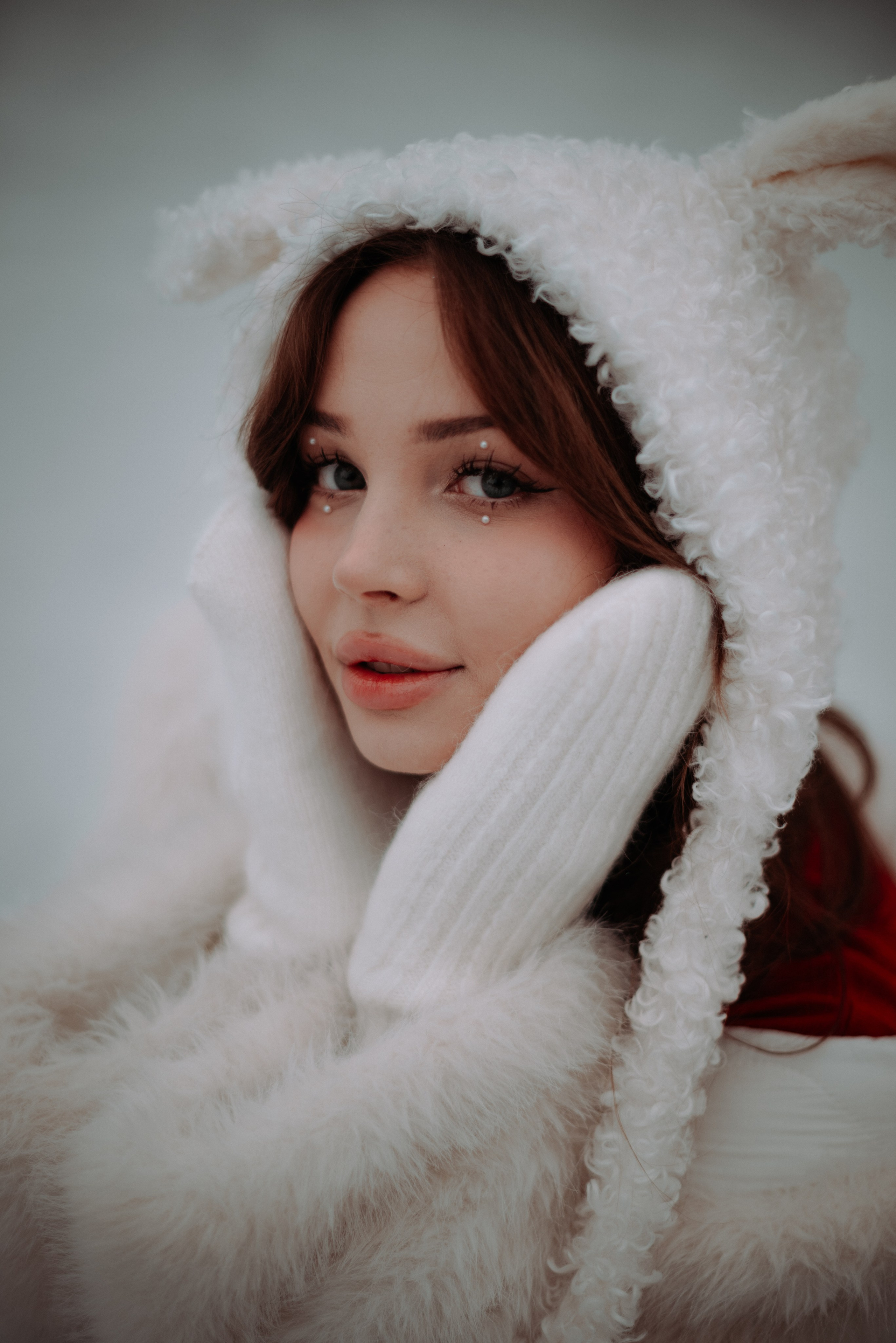 Ирина. Женский фотограф. Создатель украшений ручной работы. Модель