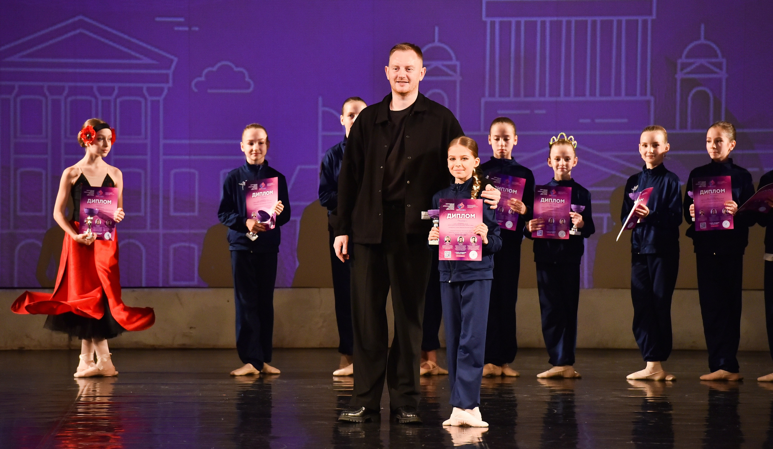 01.12.2024 Фестиваль хореографического искусства «АРТ-КОМПАС. СЕВЕРО-ЗАПАД» г. Спб. Медиастудия Фото Концепт