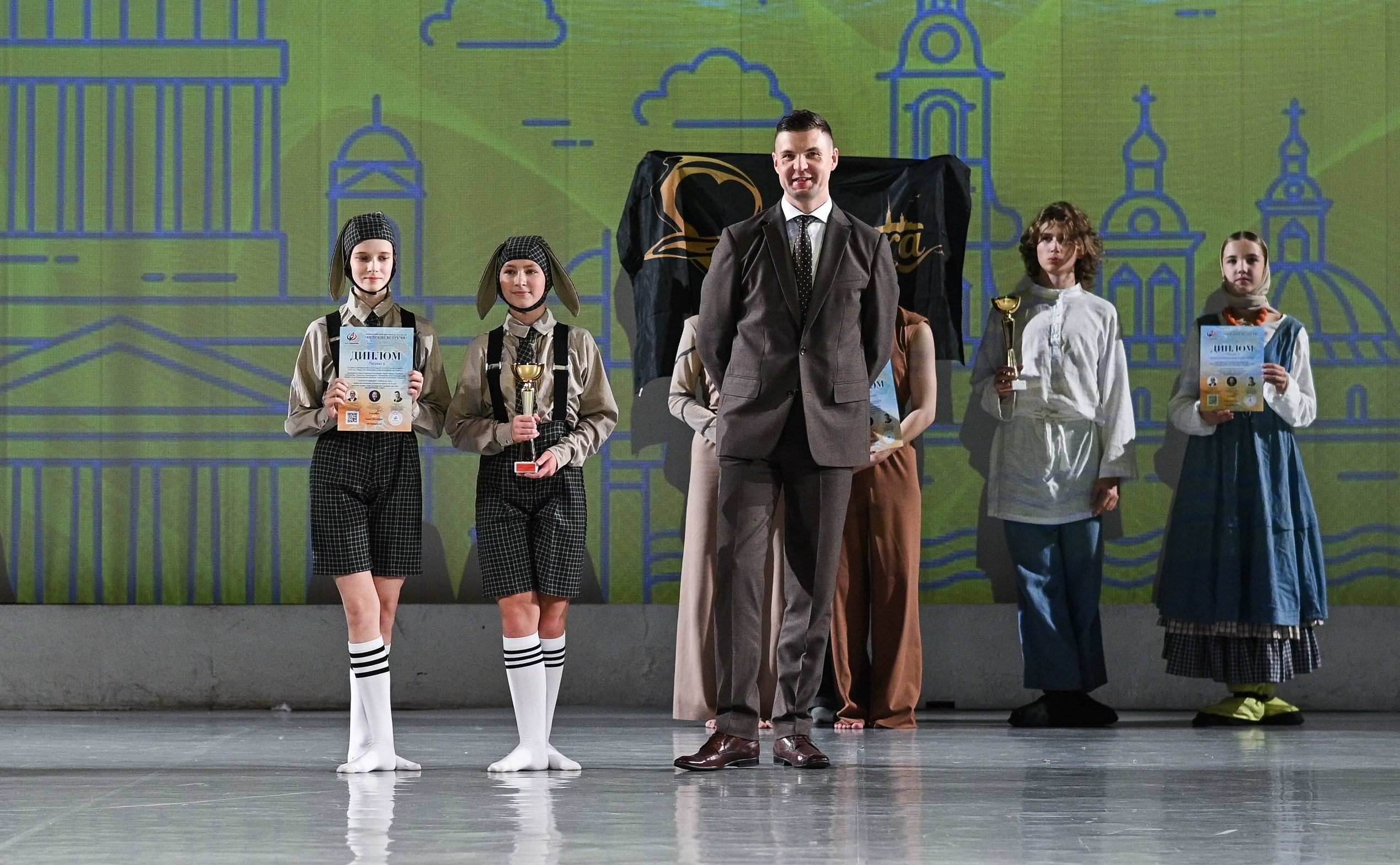 06.10.2024 «АртКомпас» Всероссийский фестиваль талантов «Невские встречи» г. СПБ. Медиастудия Фото Концепт