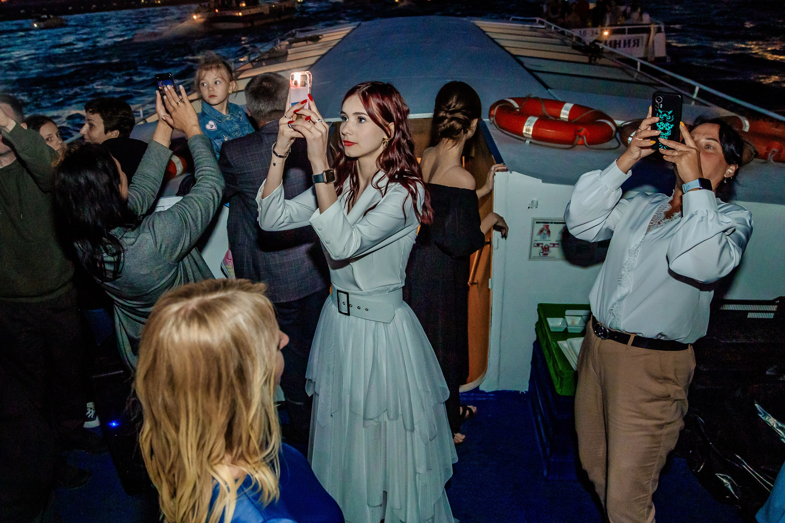 Выпускной на теплоходе. Фотограф в Санкт-Петербурге Чумаков Семен