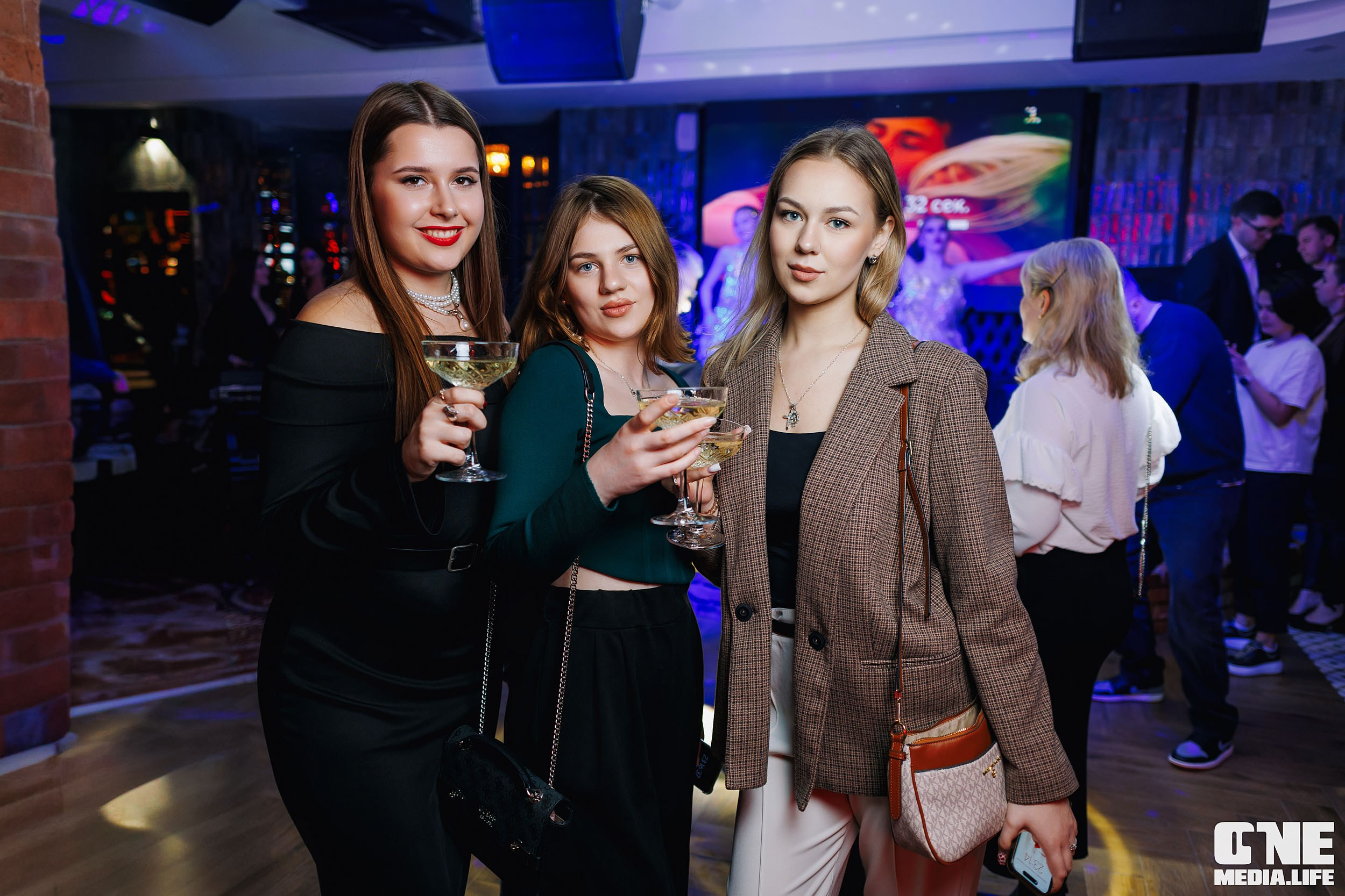 Фоторепортаж из караоке-клуба Белгравия. One Media Life: фоторепортажи, фотоотчеты с мероприятий и заведений