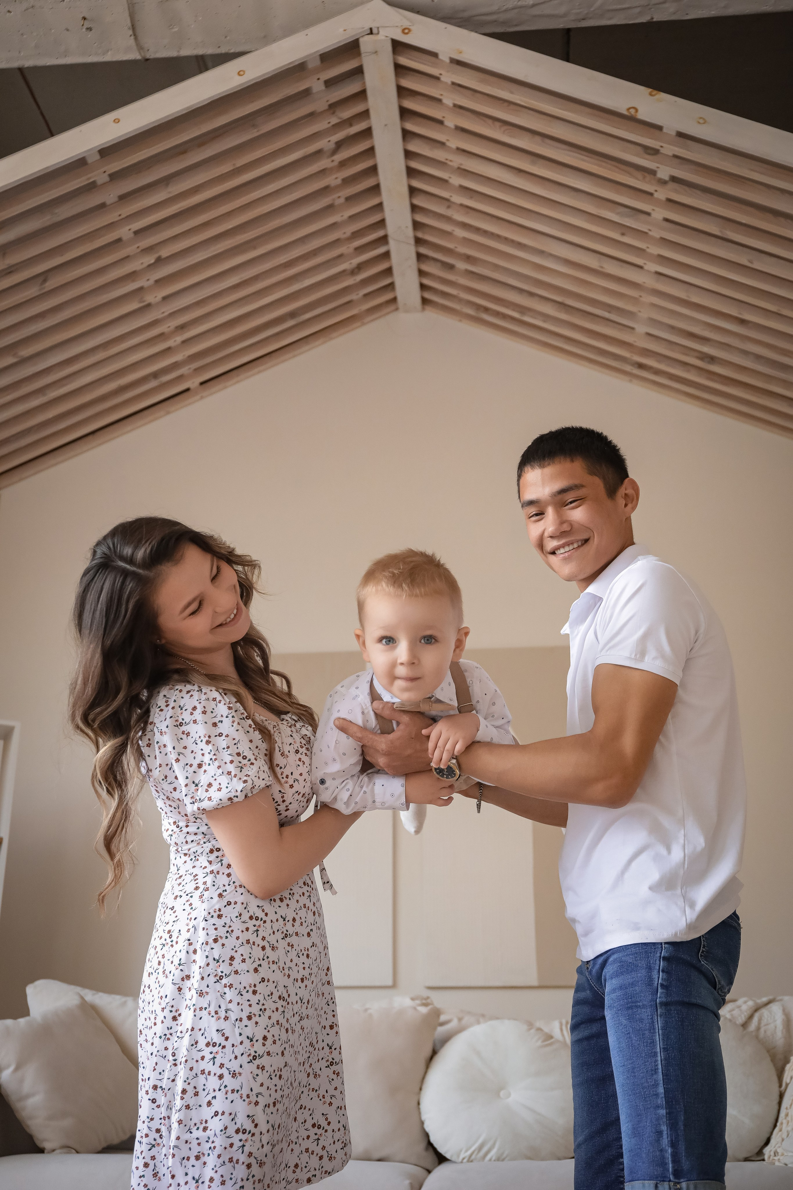 Роман, Алина и дети. Фотограф г. Хабаровск. Семейные и индивидуальные съёмки