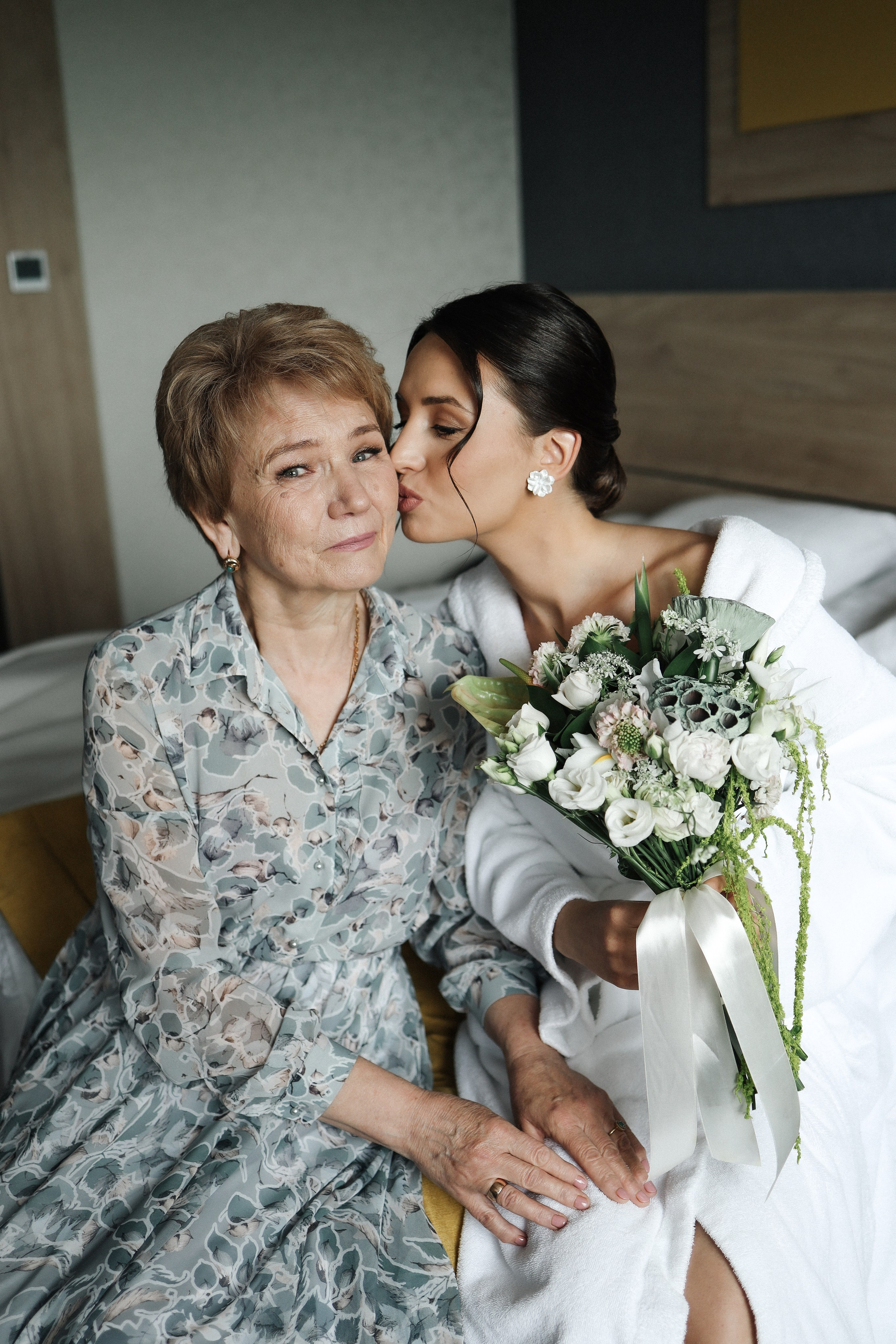 Е. +  П. С утренних сборов и до торта. Семейный и lovestory фотограф в Москве Светлана Коняхина