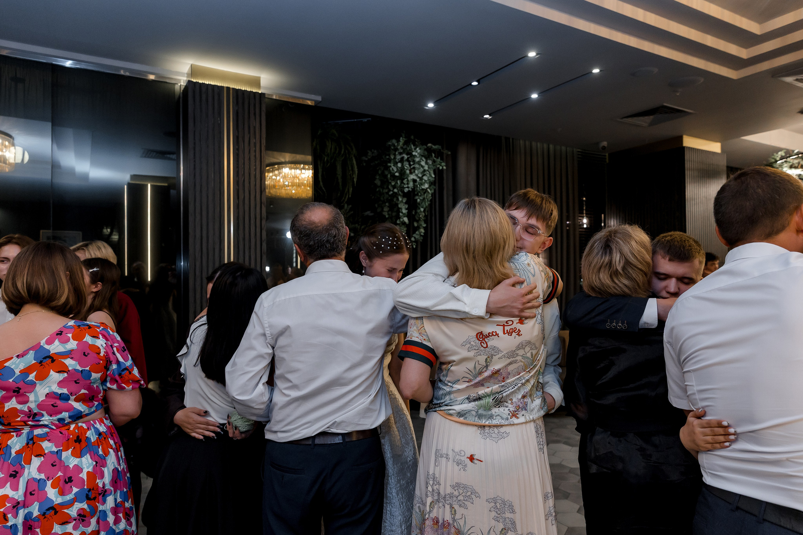 ВЫПУСКНОЙ CHEESERIA-Гимназия 33. Свадебный и семейный фотограф Динар Гильмутдинов