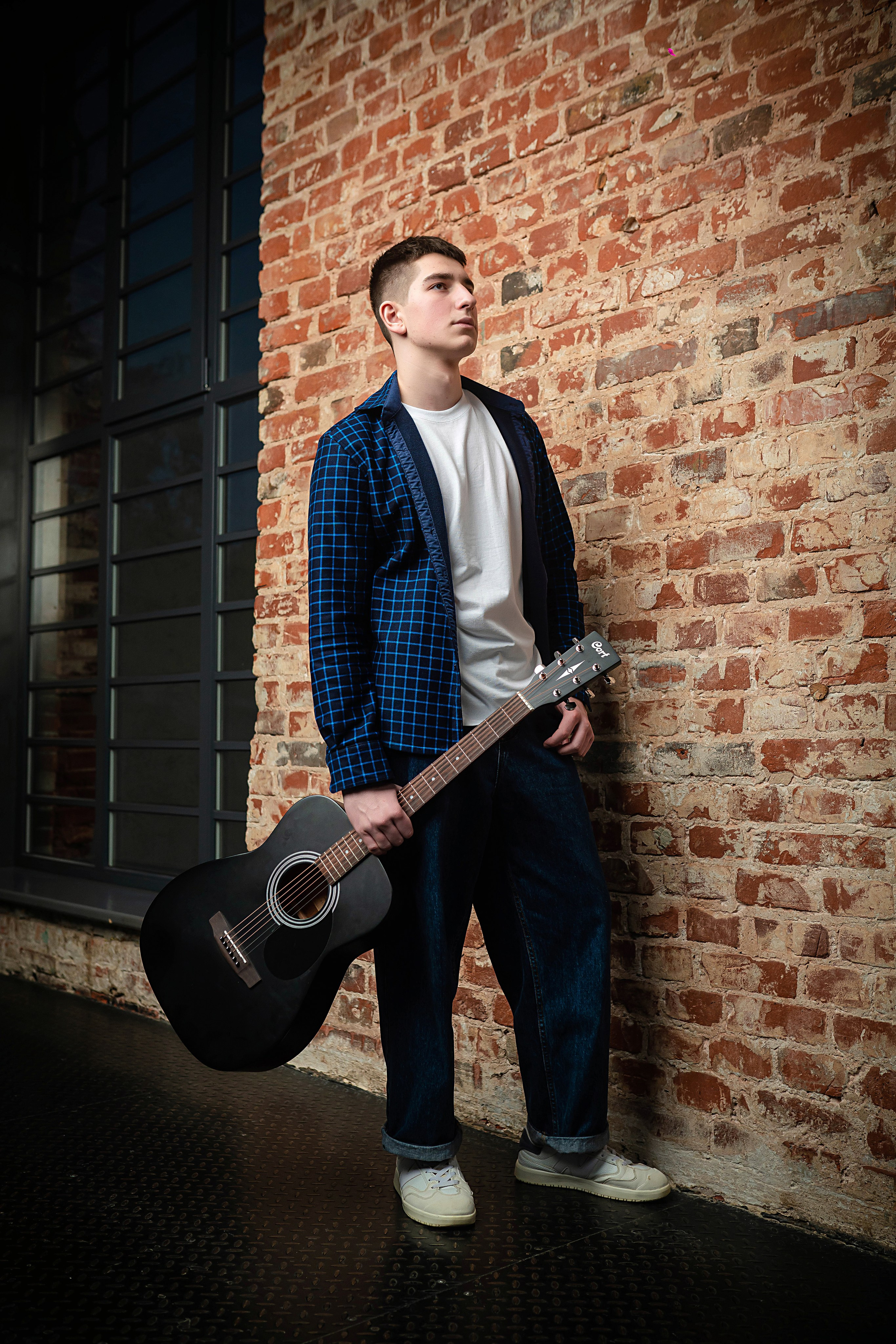 «Школьные годы» (до 120 страниц) для 1-4 и 5-9 классов. Современные Выпускные Альбомы в Ростове-на-Дону