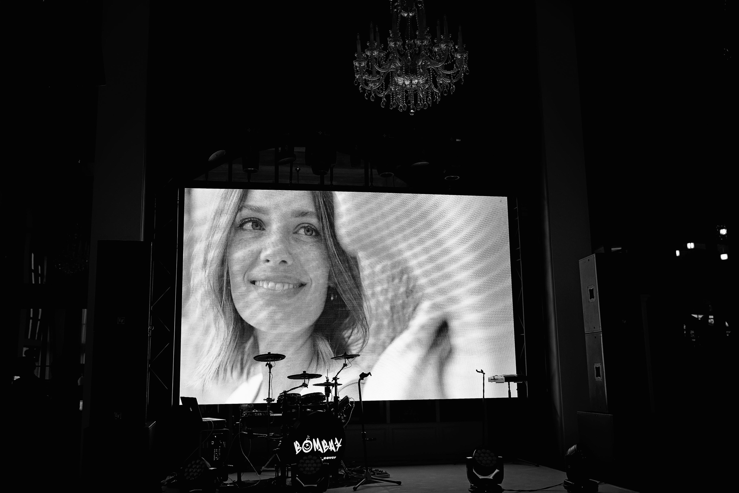 Прогулка на яхте в день свадьбы вместе с фото и видео Твинс Студио. ТВИНС СТУДИО — лучшие свадебные фотографы и видеографы в Краснодаре