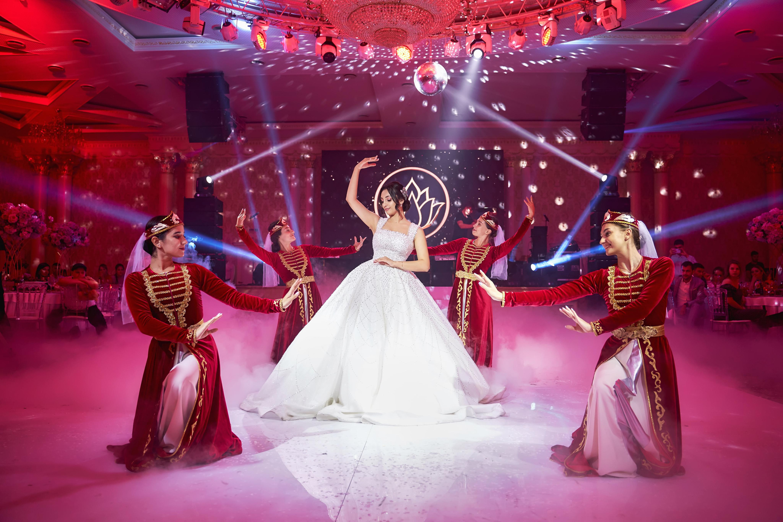 Красивая Армянская свадьба в Краснодаре от SAPG & TWINS STUDIO. ТВИНС СТУДИО — лучшие свадебные фотографы и видеографы в Краснодаре