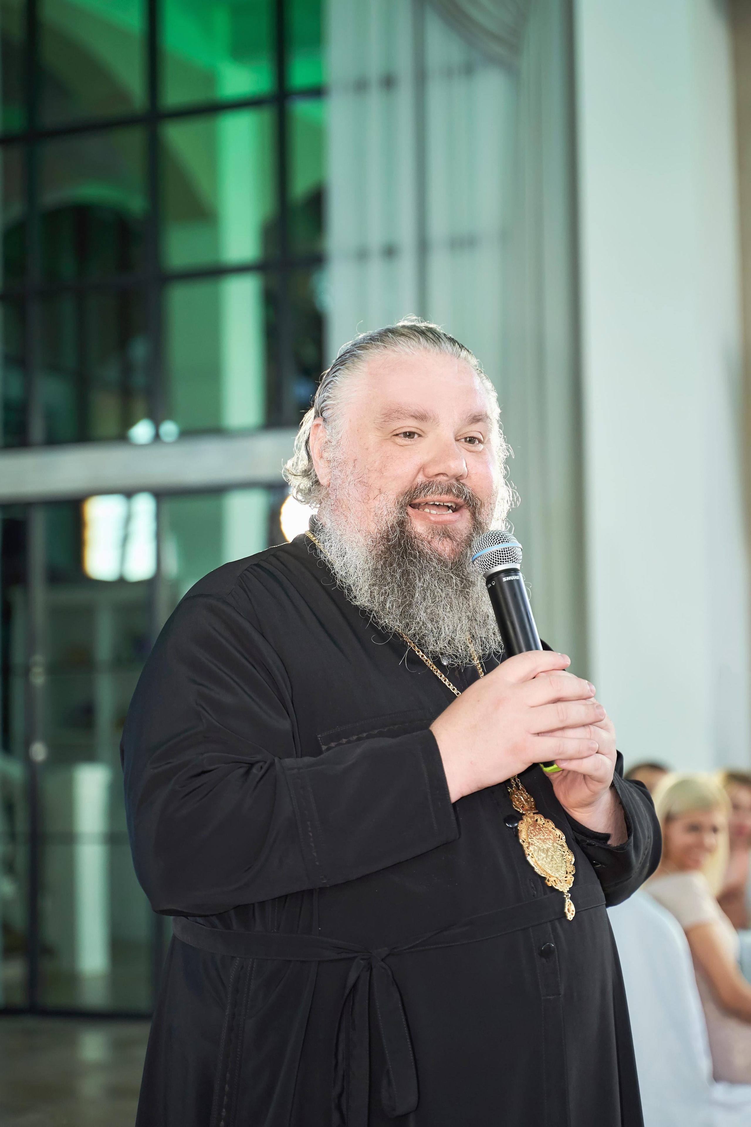 Прогулка на яхте в день свадьбы вместе с фото и видео Твинс Студио. ТВИНС СТУДИО — лучшие свадебные фотографы и видеографы в Краснодаре