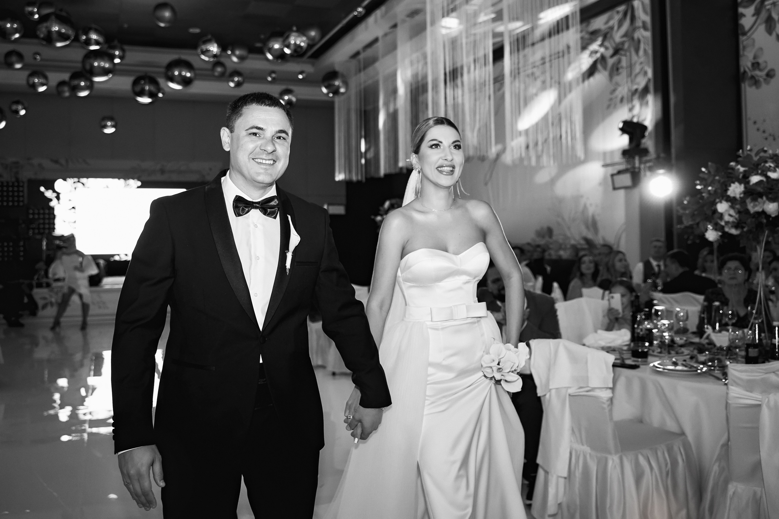 Красивая выездная регистрация в «Шато Де Талю» винодельня в Геленджике. ТВИНС СТУДИО — лучшие свадебные фотографы и видеографы в Краснодаре