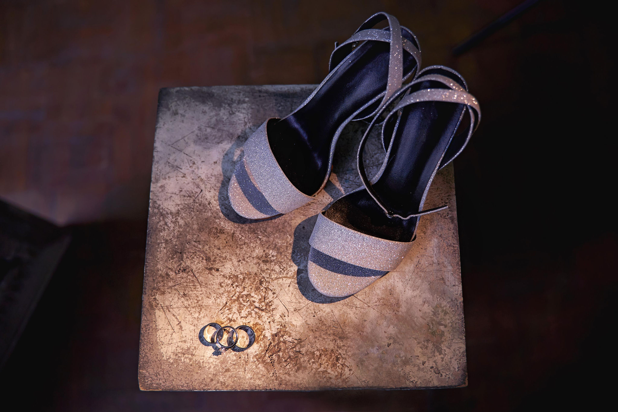 Камерная свадьба в фотостудии, парке Галицкого и Екатерининском загсе. ТВИНС СТУДИО — лучшие свадебные фотографы и видеографы в Краснодаре