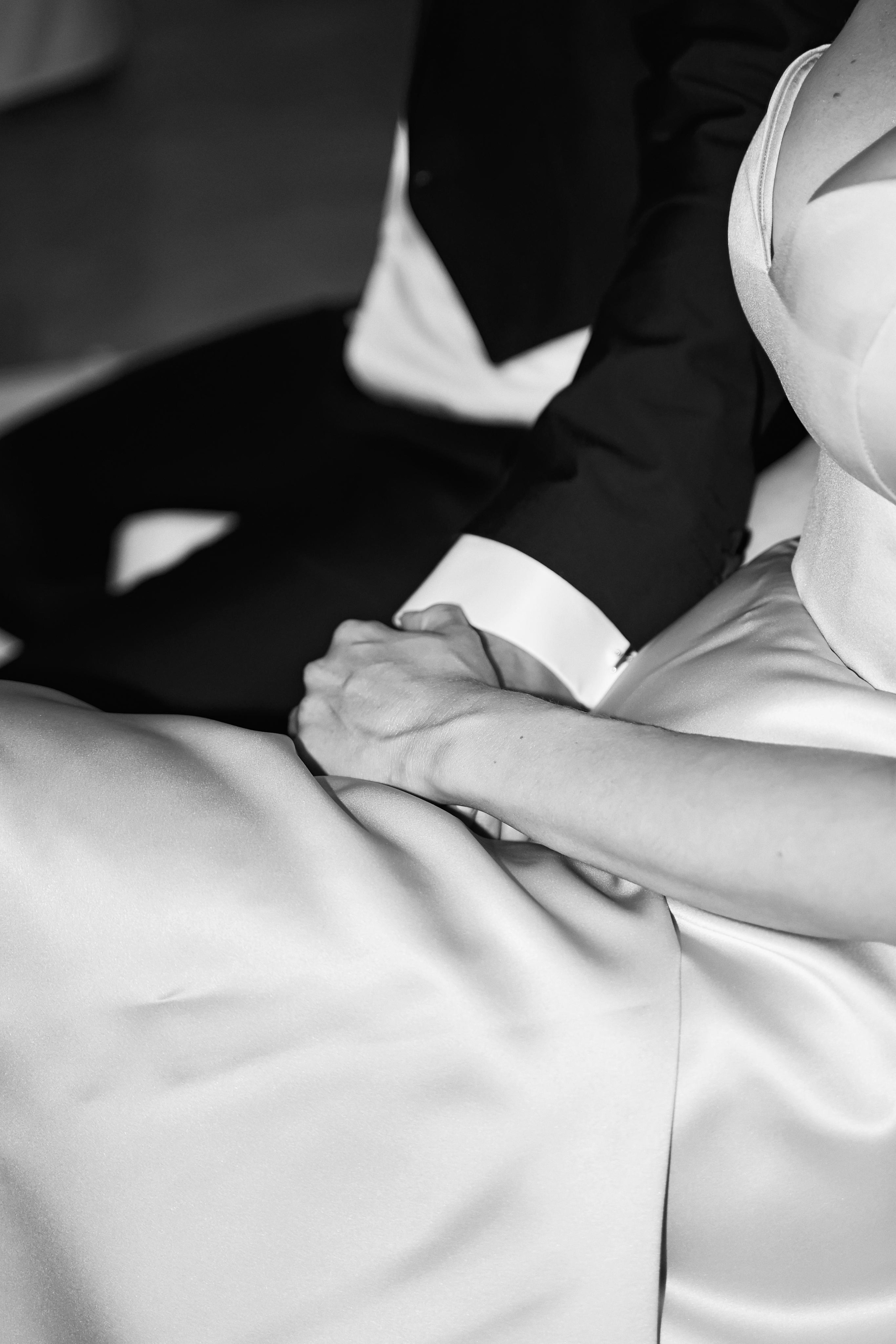 Прогулка на яхте в день свадьбы вместе с фото и видео Твинс Студио. ТВИНС СТУДИО — лучшие свадебные фотографы и видеографы в Краснодаре