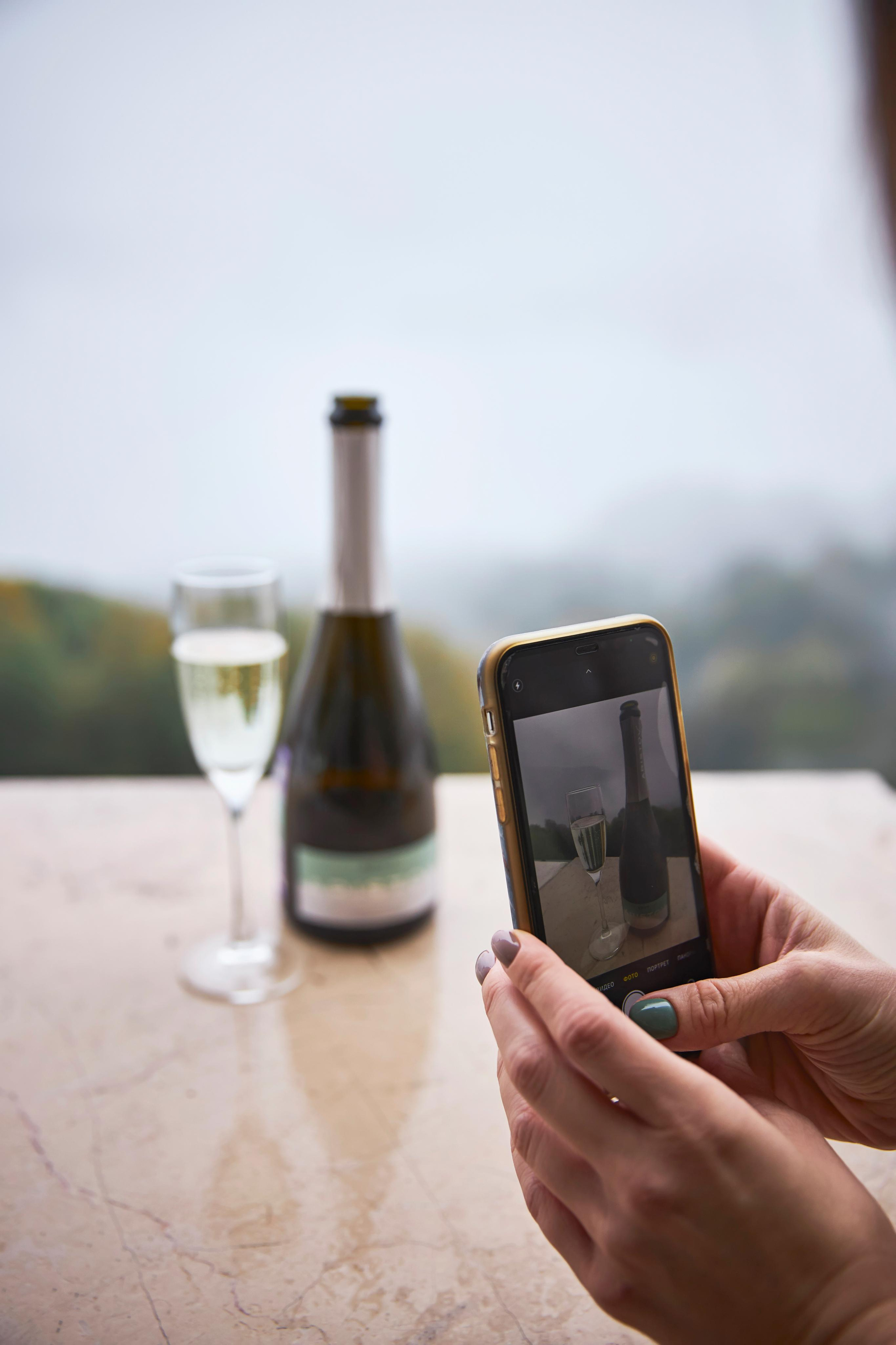 Свадьба в Красной Поляне от TWINS STUDIO в окружении гор. ТВИНС СТУДИО — лучшие свадебные фотографы и видеографы в Краснодаре