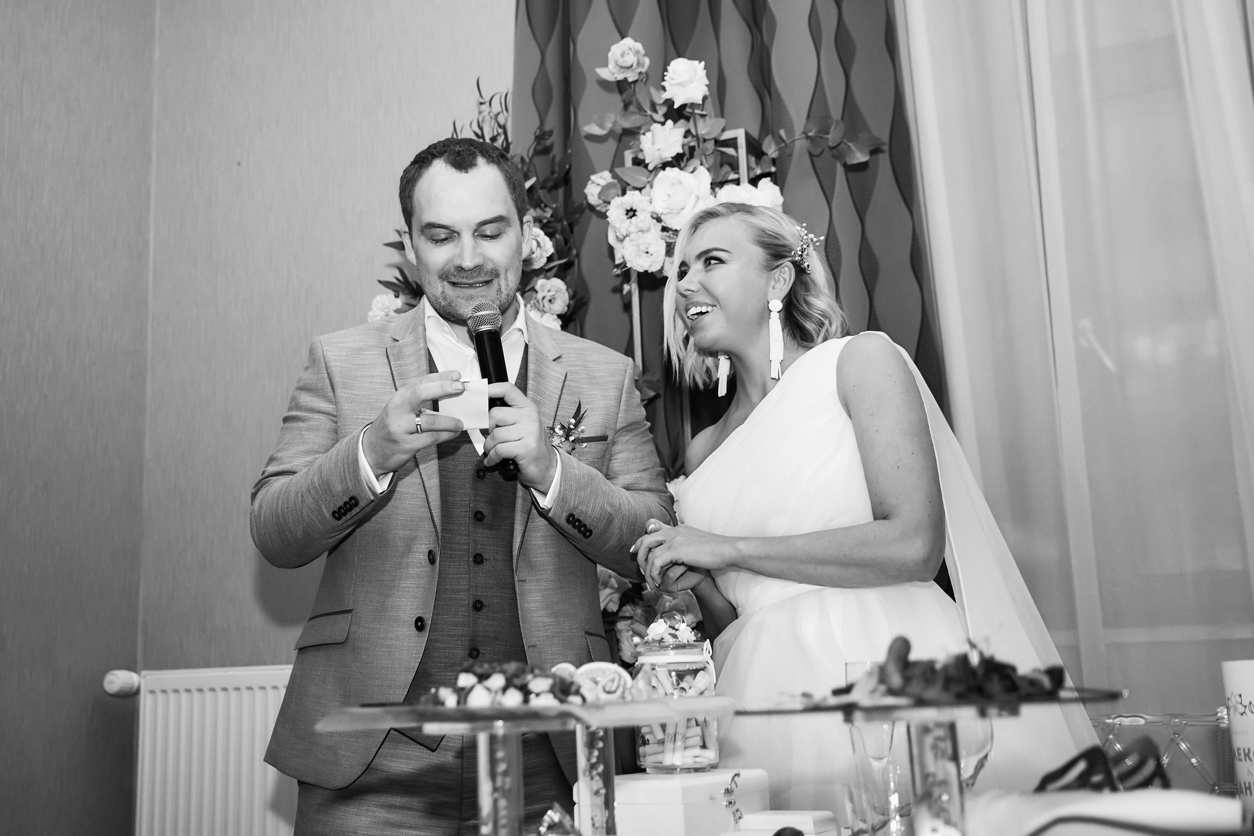 Свадьба в Красной Поляне от TWINS STUDIO в окружении гор. ТВИНС СТУДИО — лучшие свадебные фотографы и видеографы в Краснодаре